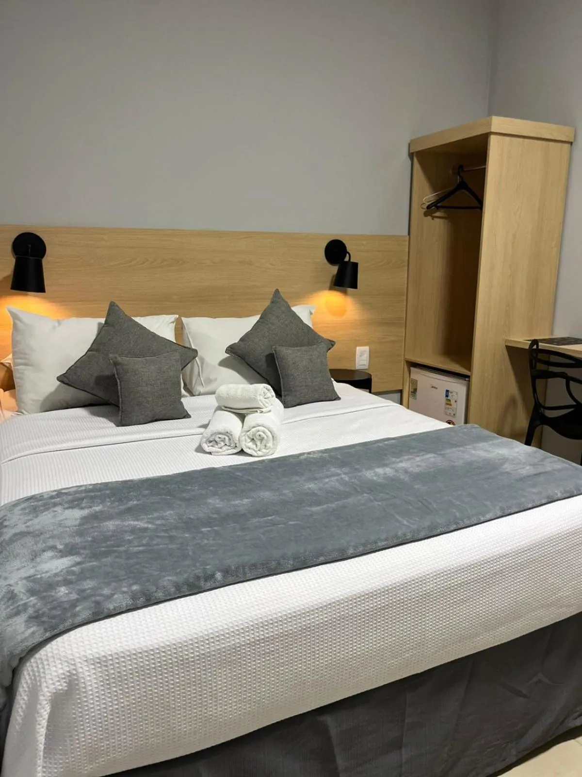 Luxury Triple Room - single occupancy in Hotel Graal Inn Queluz