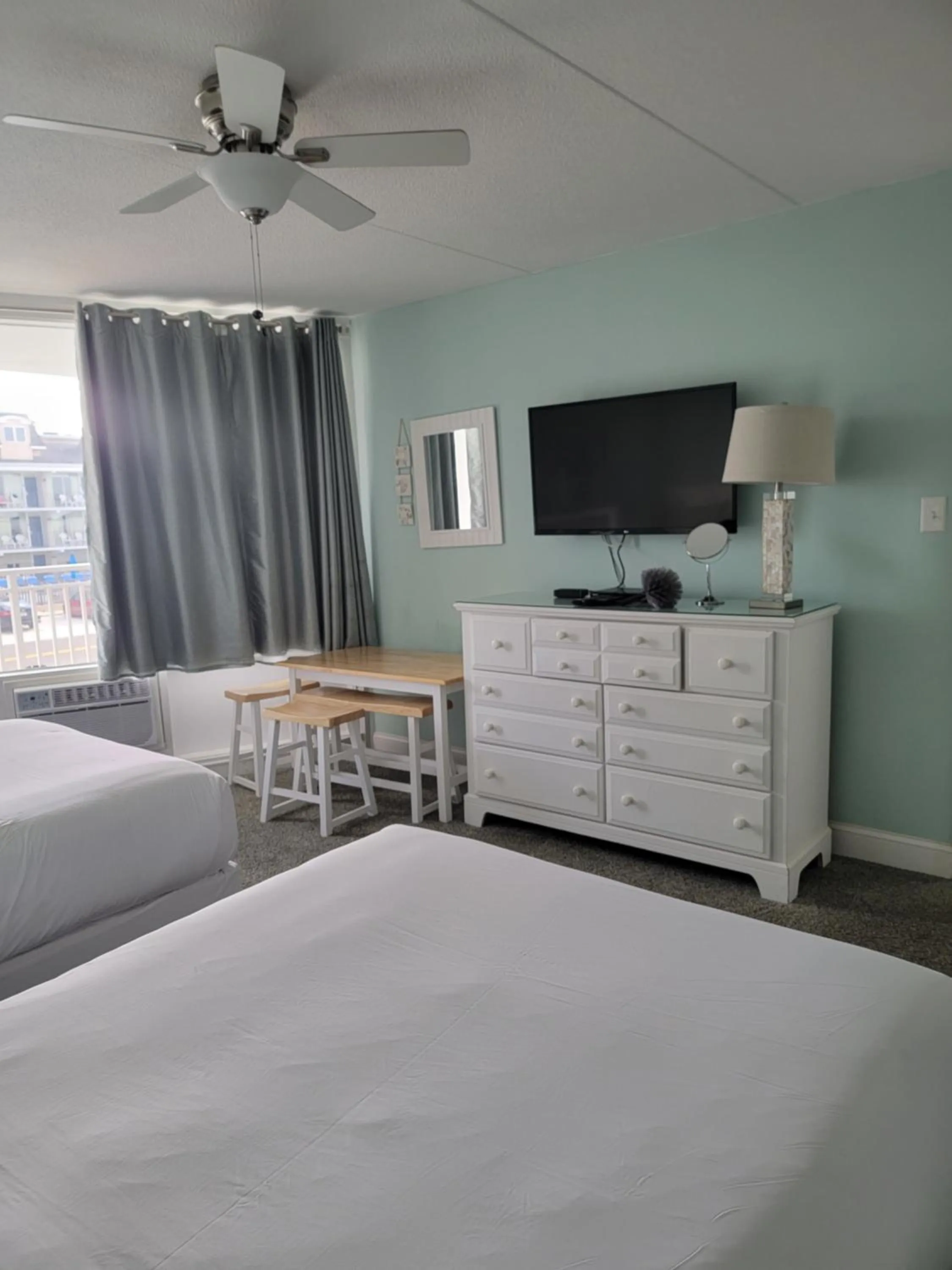 Bedroom, Bed in Nassau Inn Beachfront