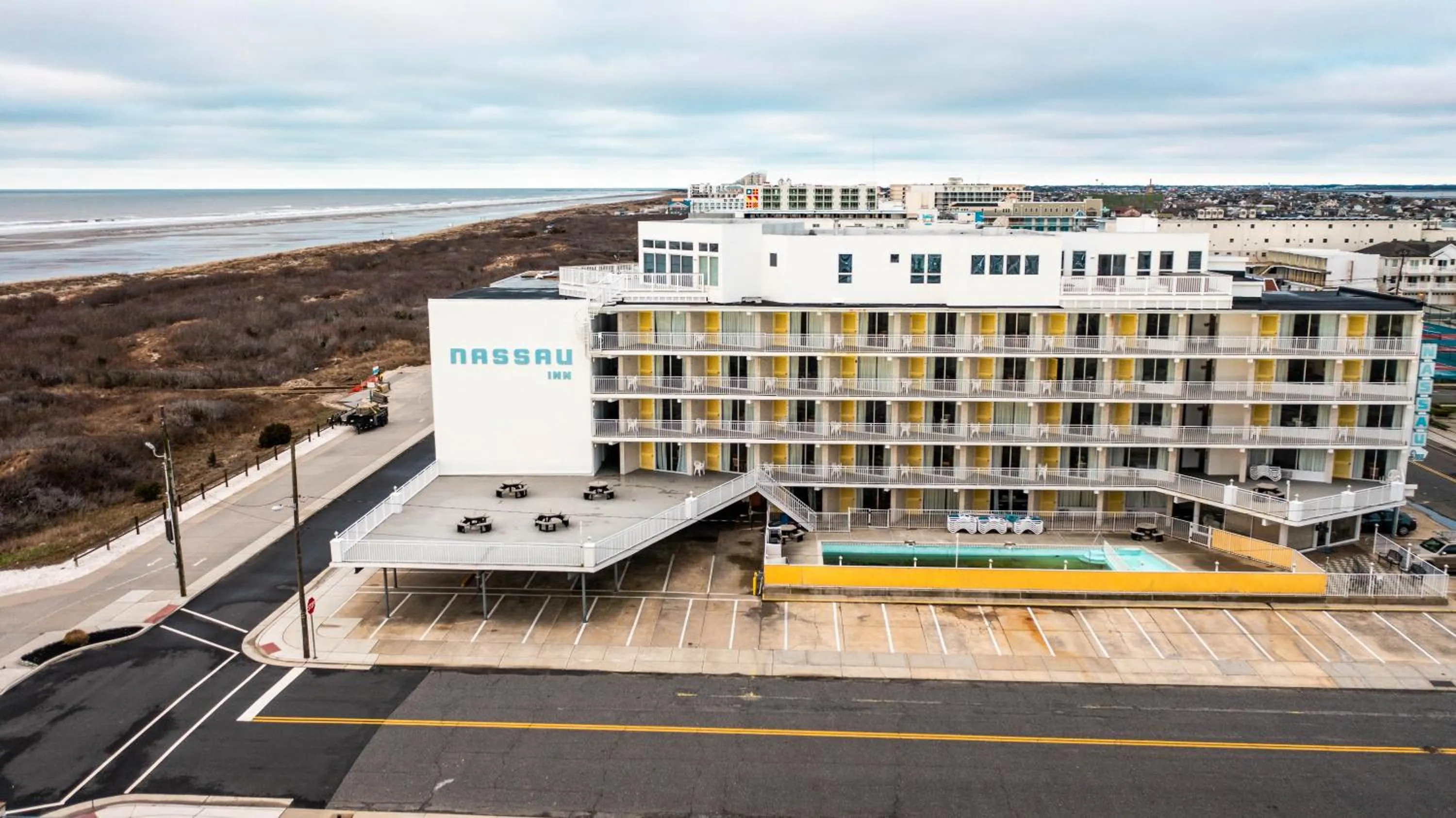 Property building in Nassau Inn Beachfront