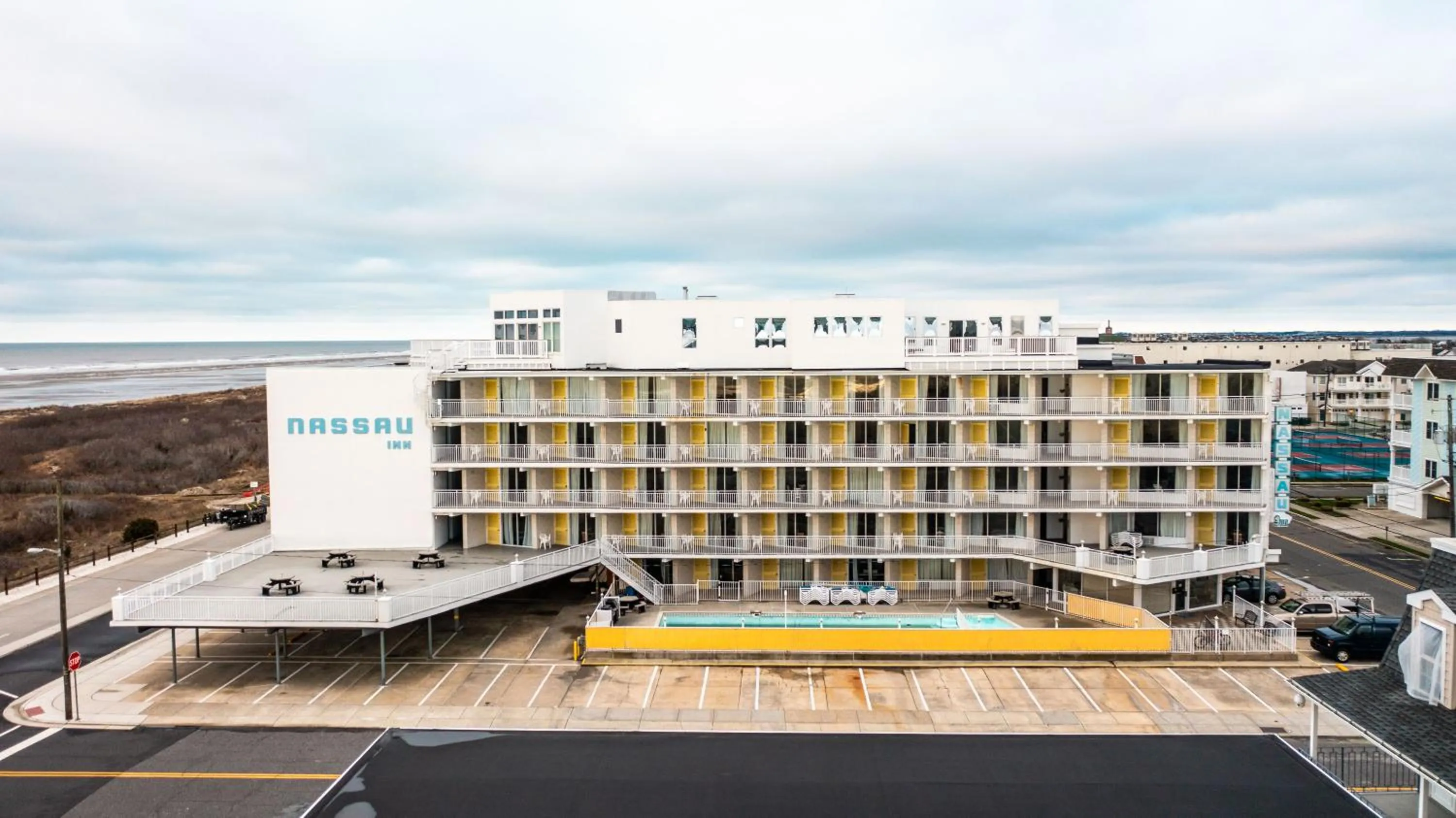 Property building in Nassau Inn Beachfront