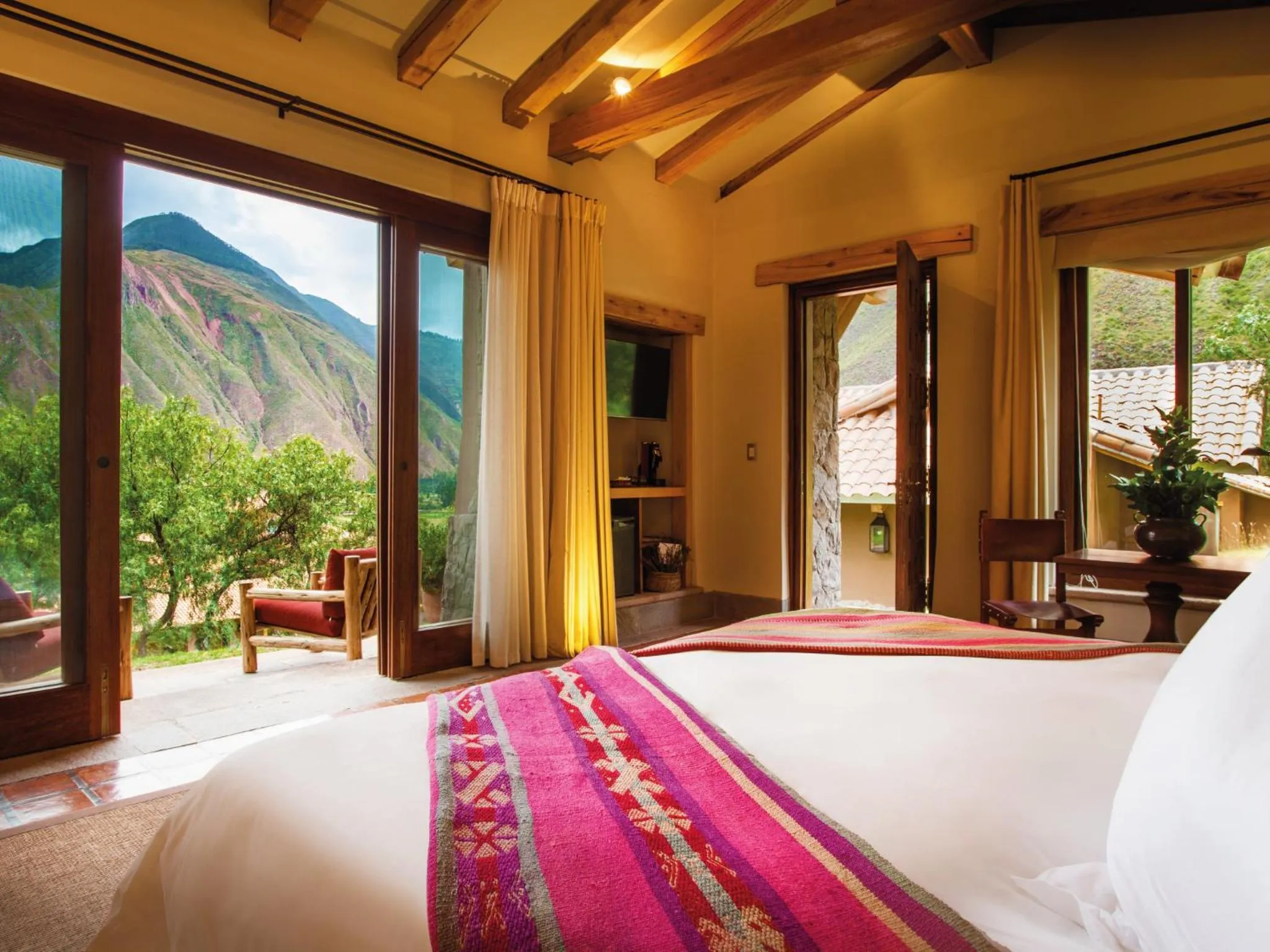 Bedroom, Bed in Inkaterra Hacienda Urubamba