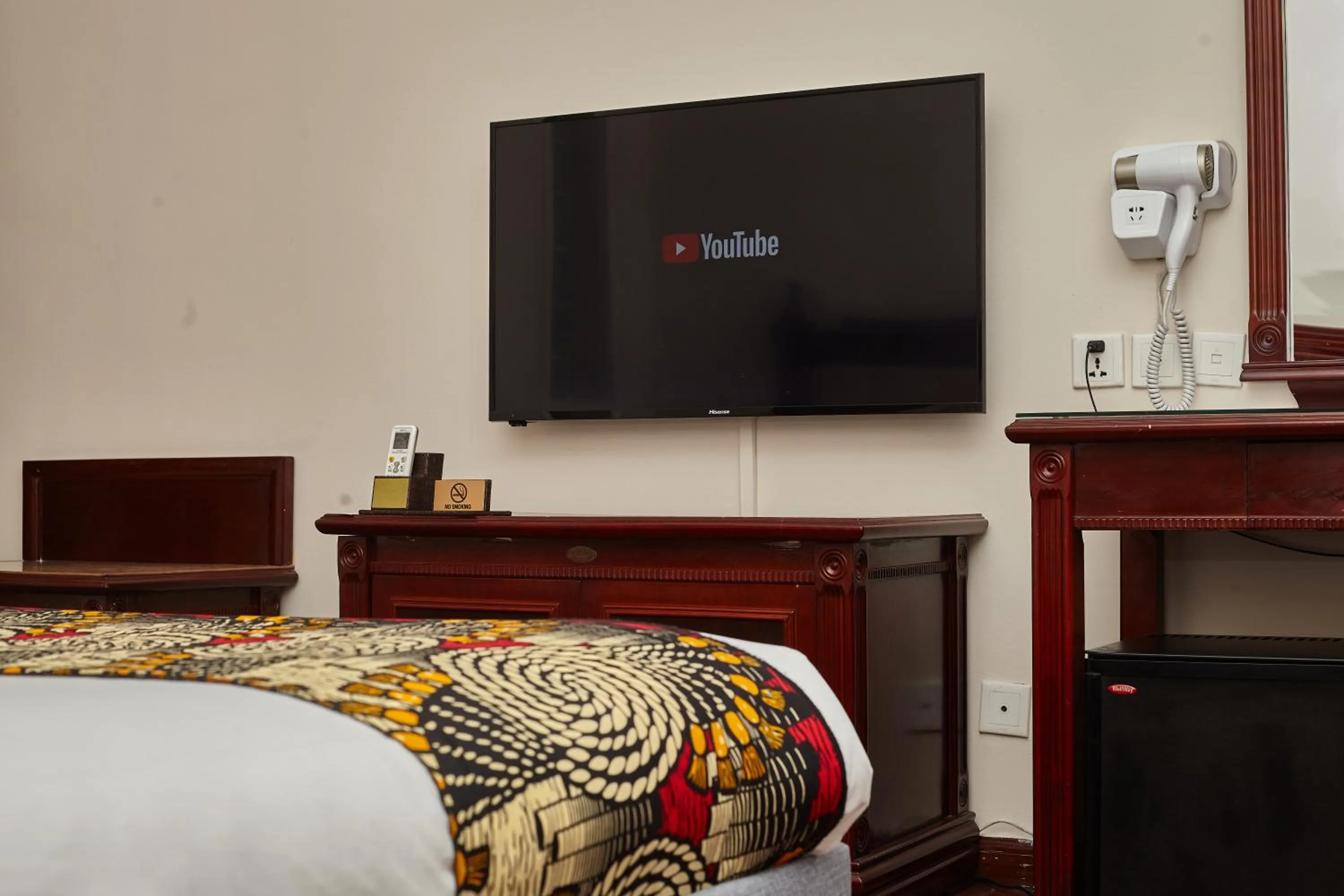 Bedroom, Bed in Best Western Plus Paramount Hotel