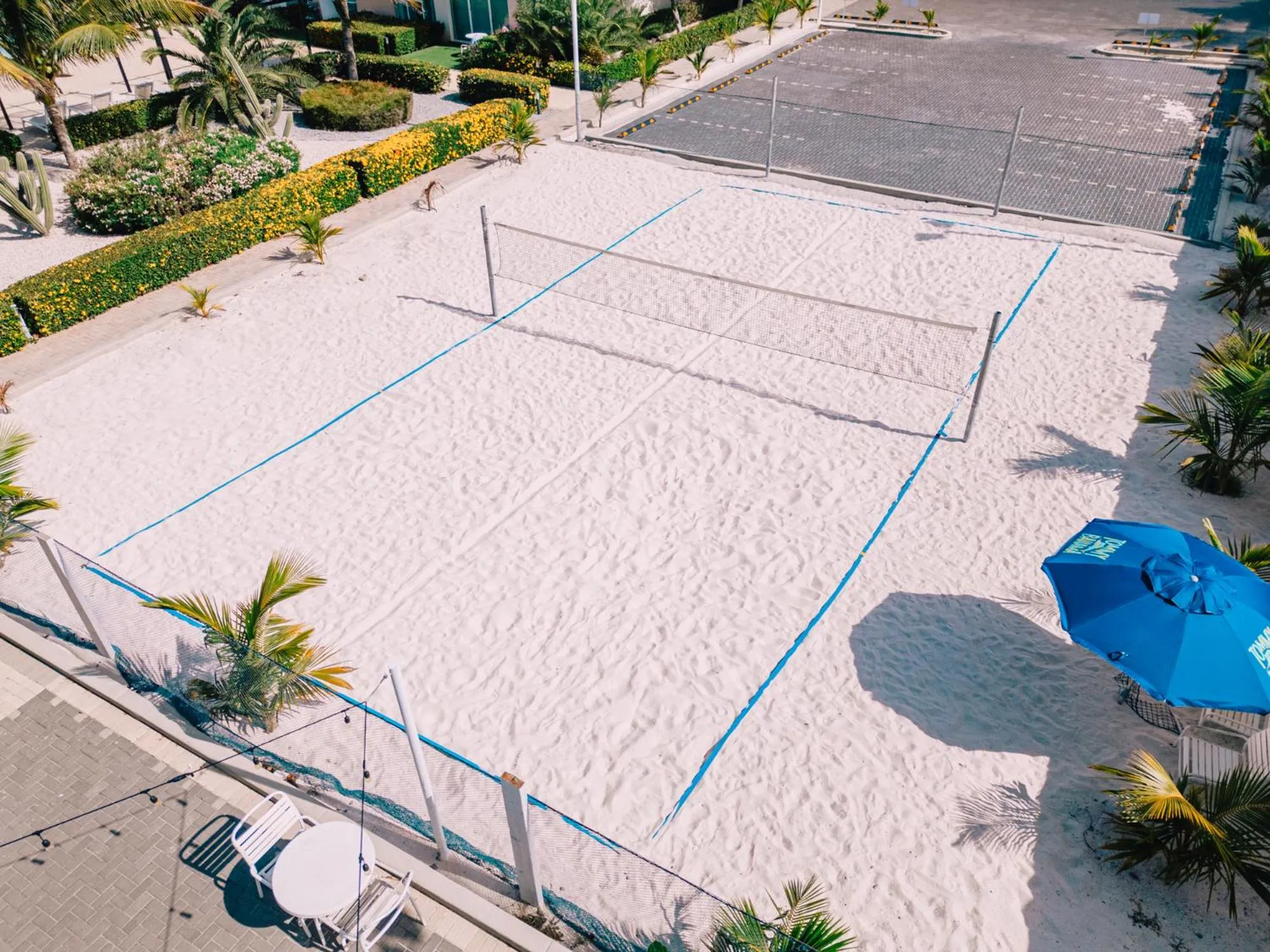 Tennis court in Aruba's Life Residences