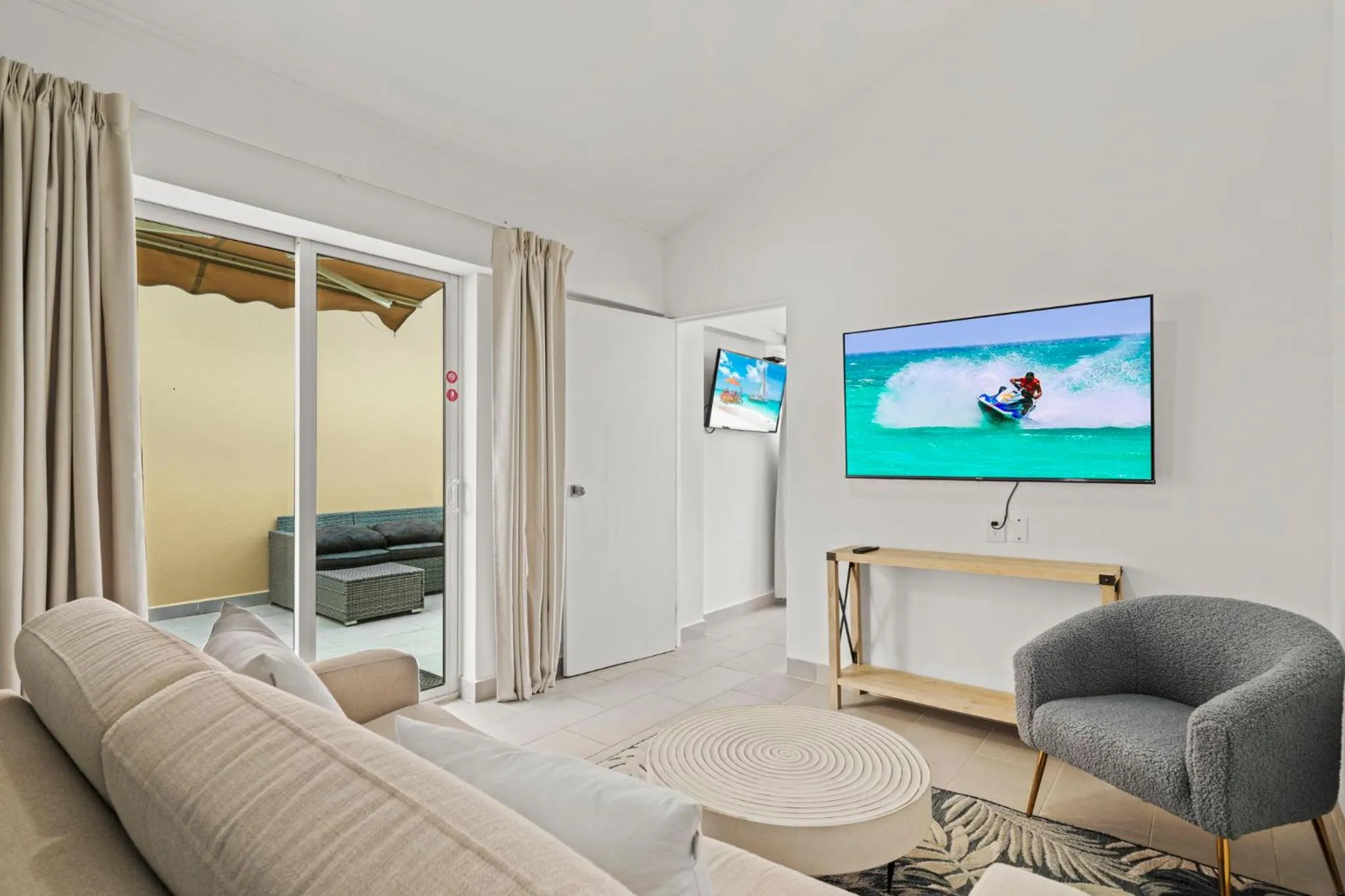 Bed in Aruba's Life Residences