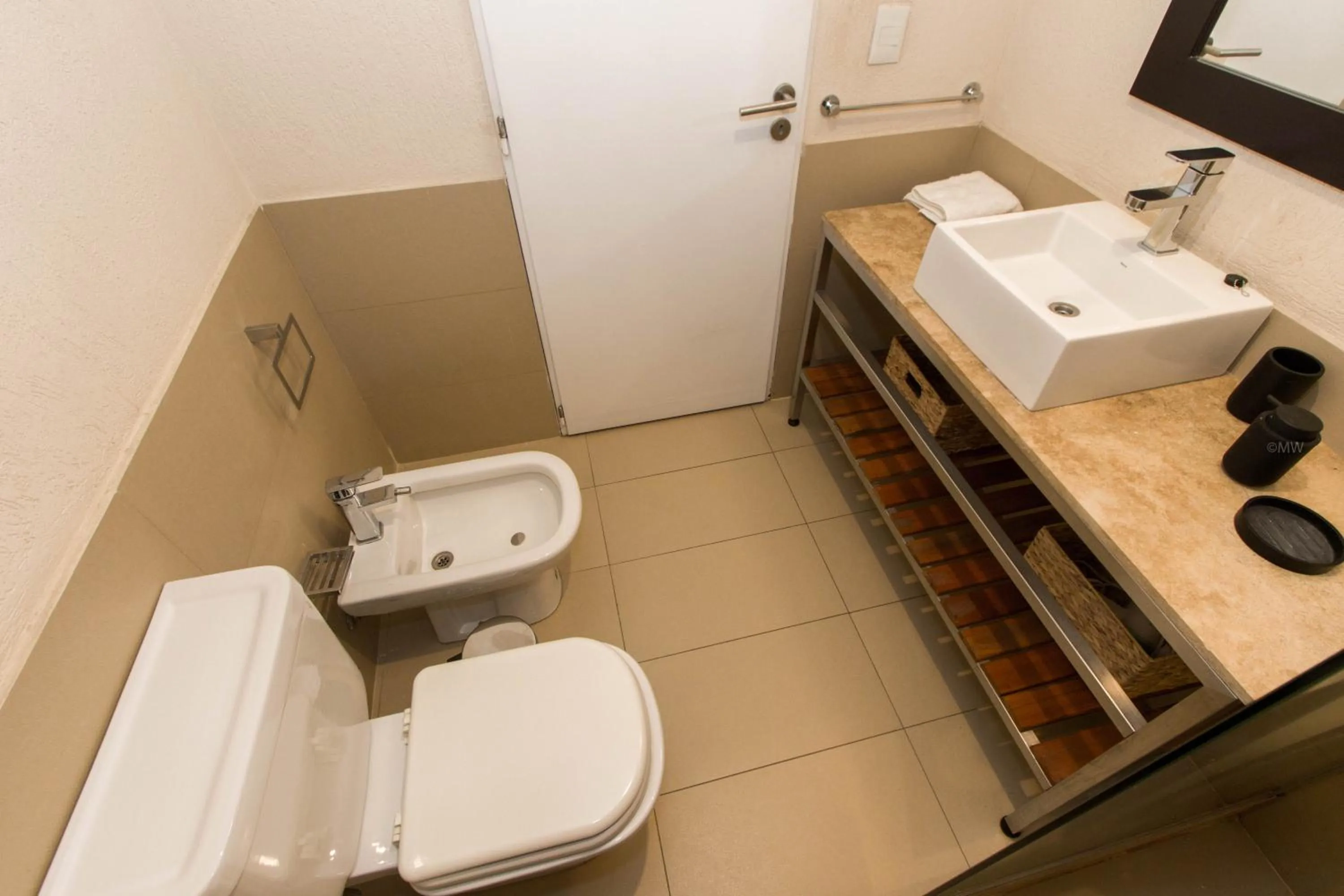 Toilet in Rivadavia Apartamentos