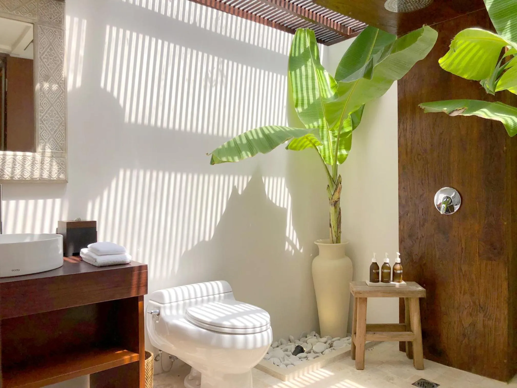 Shower in Soulshine Resort Ubud, Bali