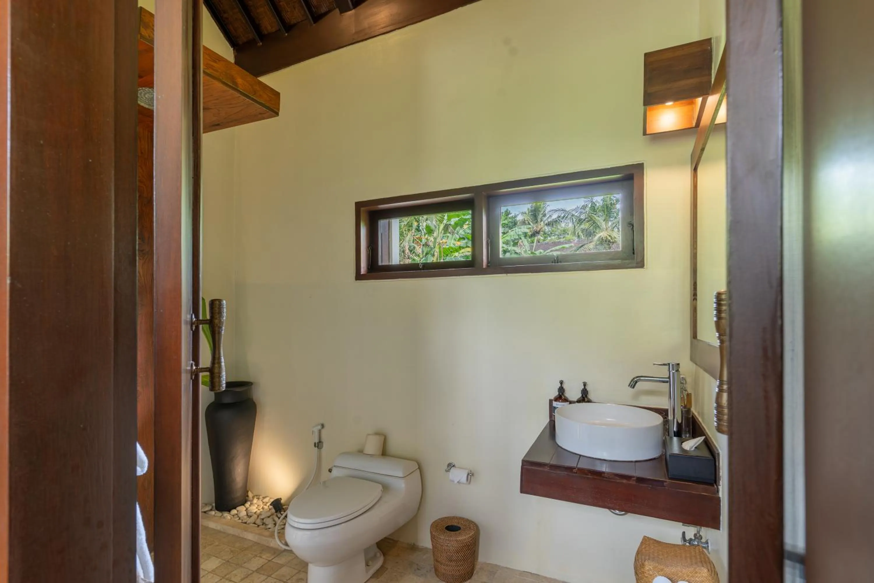 Toilet in Soulshine Resort Ubud, Bali