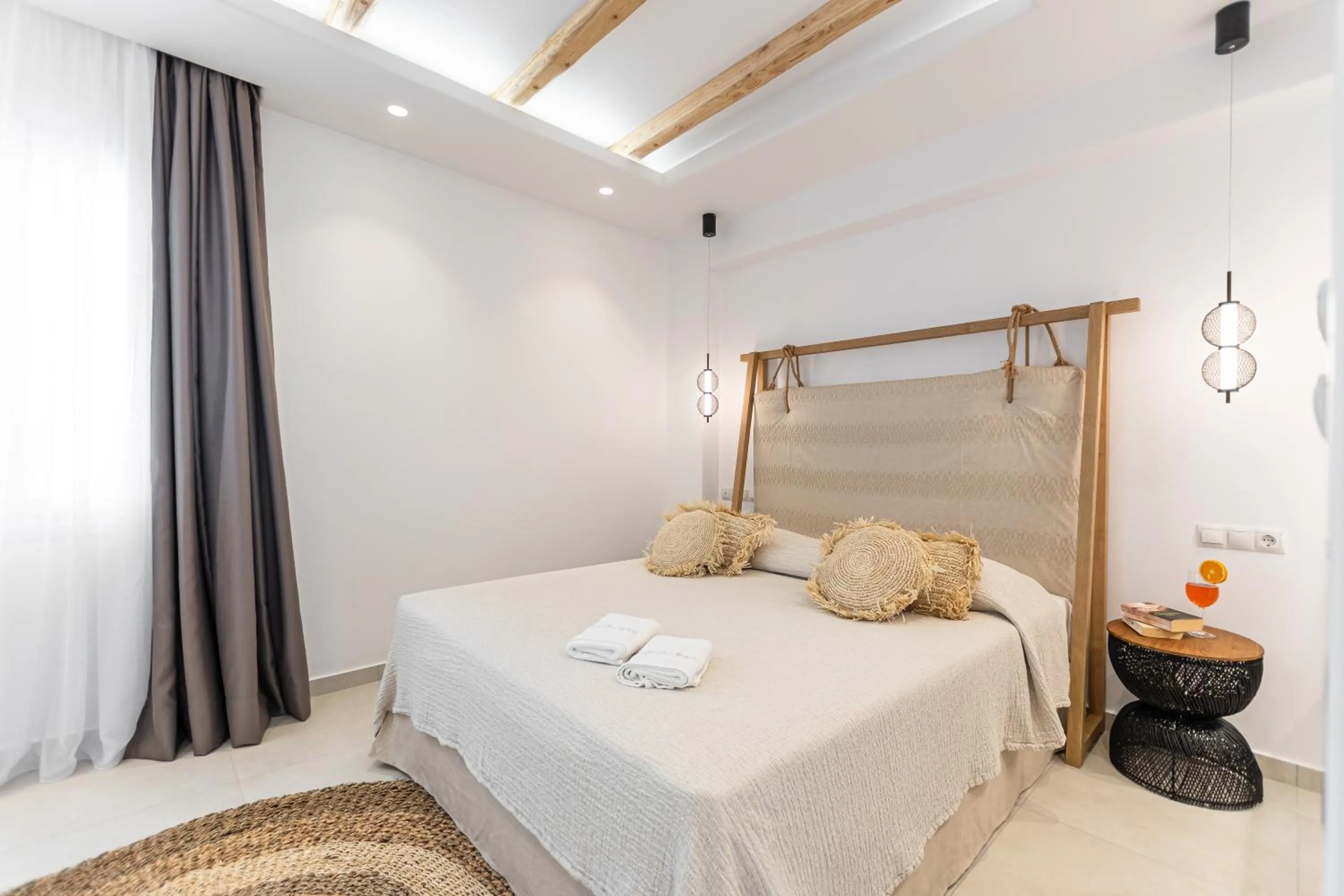 Bed in Sea & Olives Suites Hotel and Villas