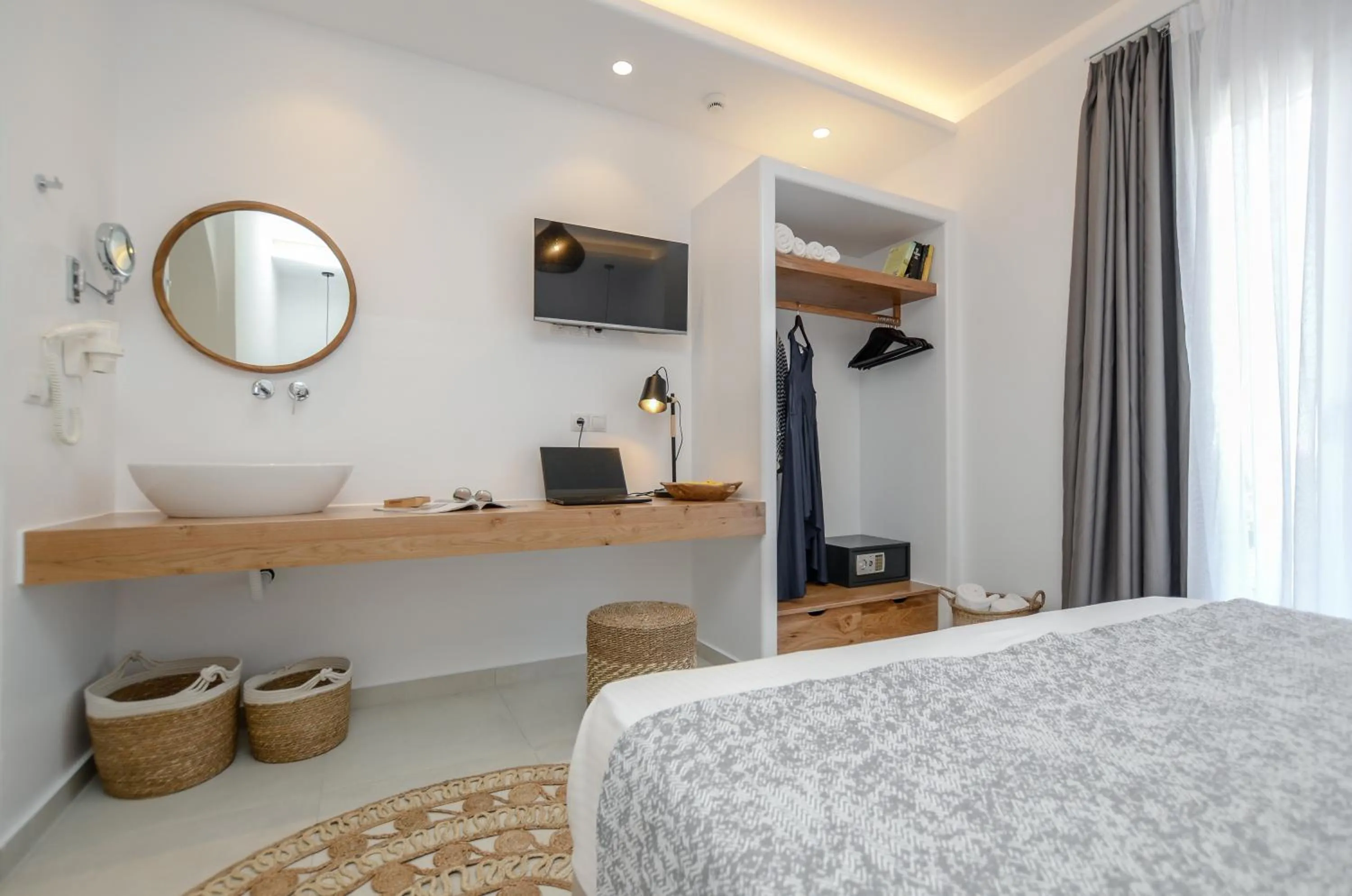 Bedroom, Bed in Sea & Olives Suites Hotel and Villas