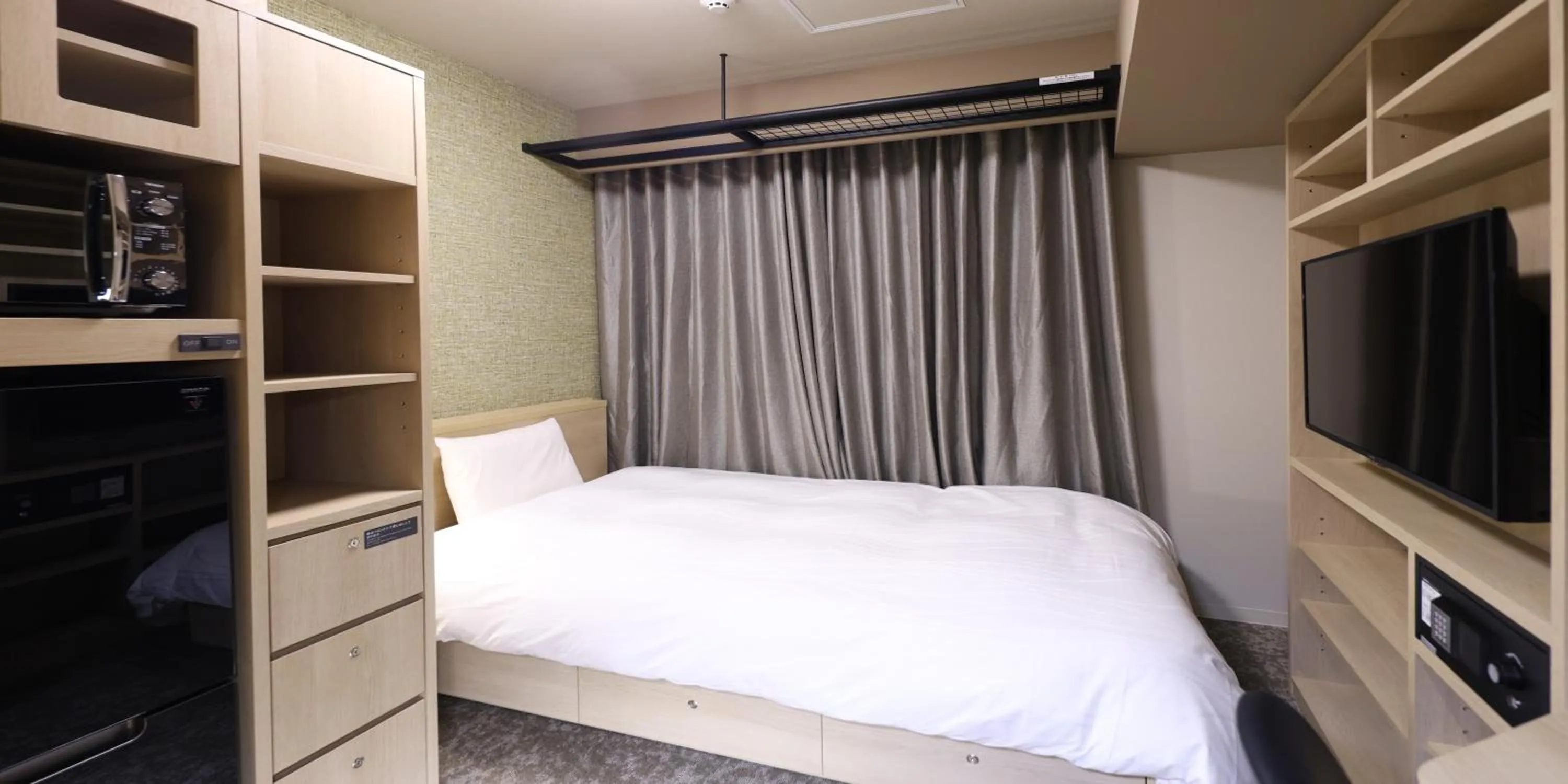 Photo of the whole room, Bed in Dormy Inn Tsuruga Natural Hot Spring