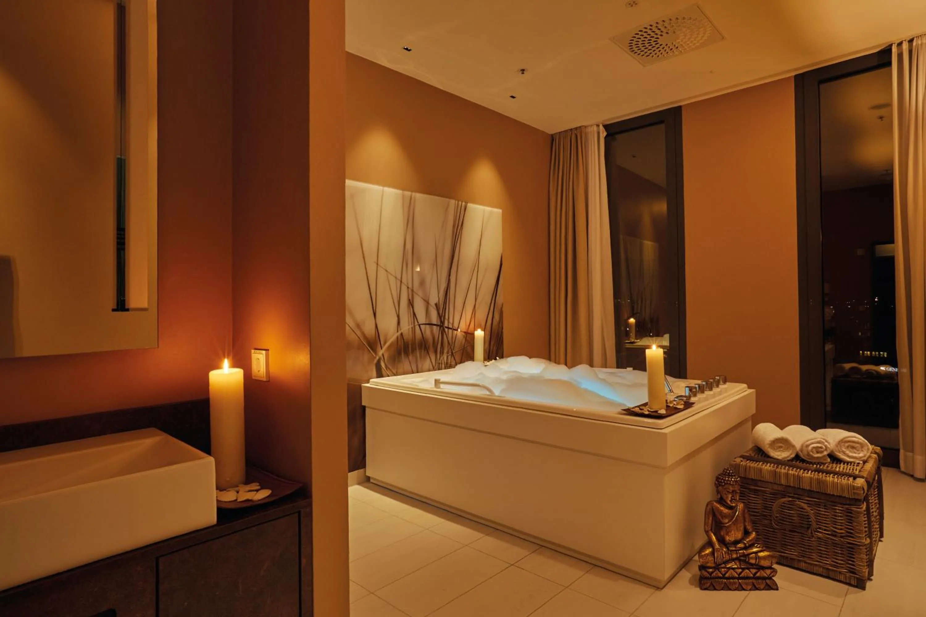 Spa and wellness centre/facilities in HYPERION Hotel Hamburg City, Trademark Collection by Wyndham