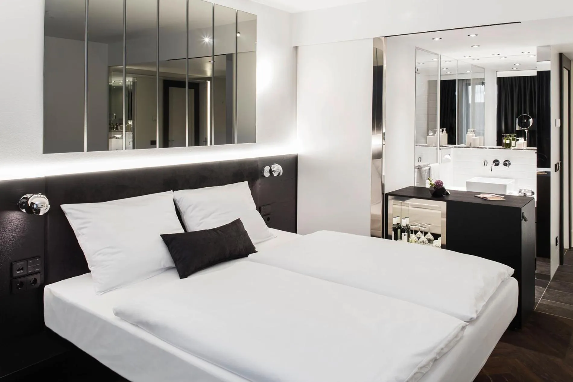 Bedroom, Bed in Hotel AMANO Grand Central