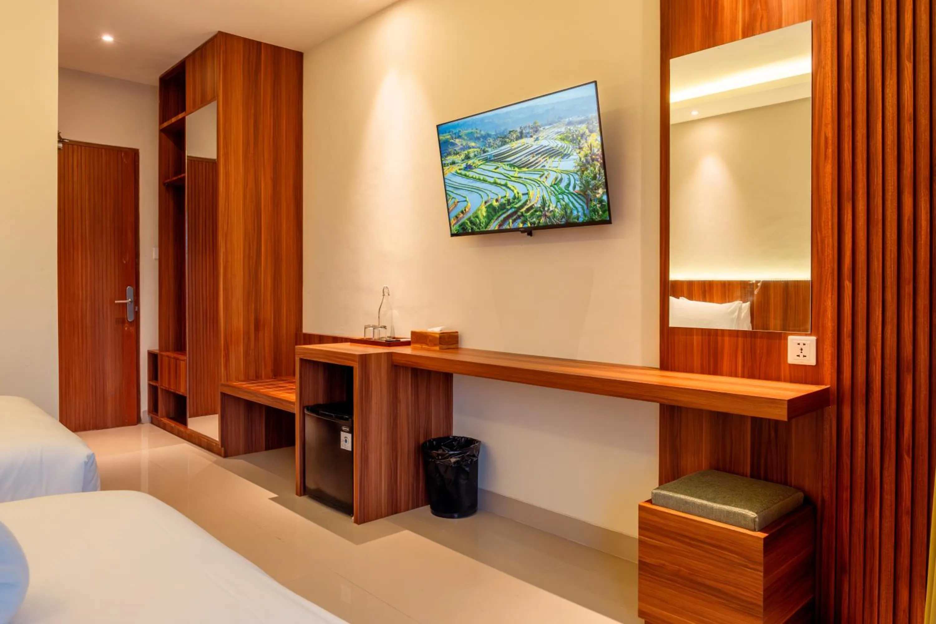 Communal lounge/ TV room, Bed in Puri Kaja House