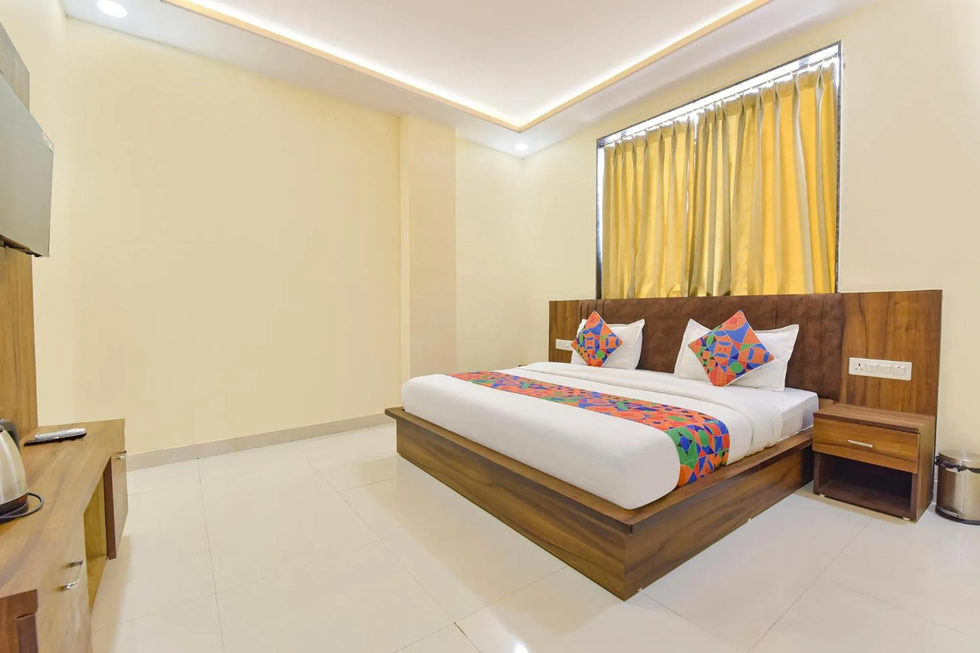 Bed in FabHotel Ballyfin Retreat