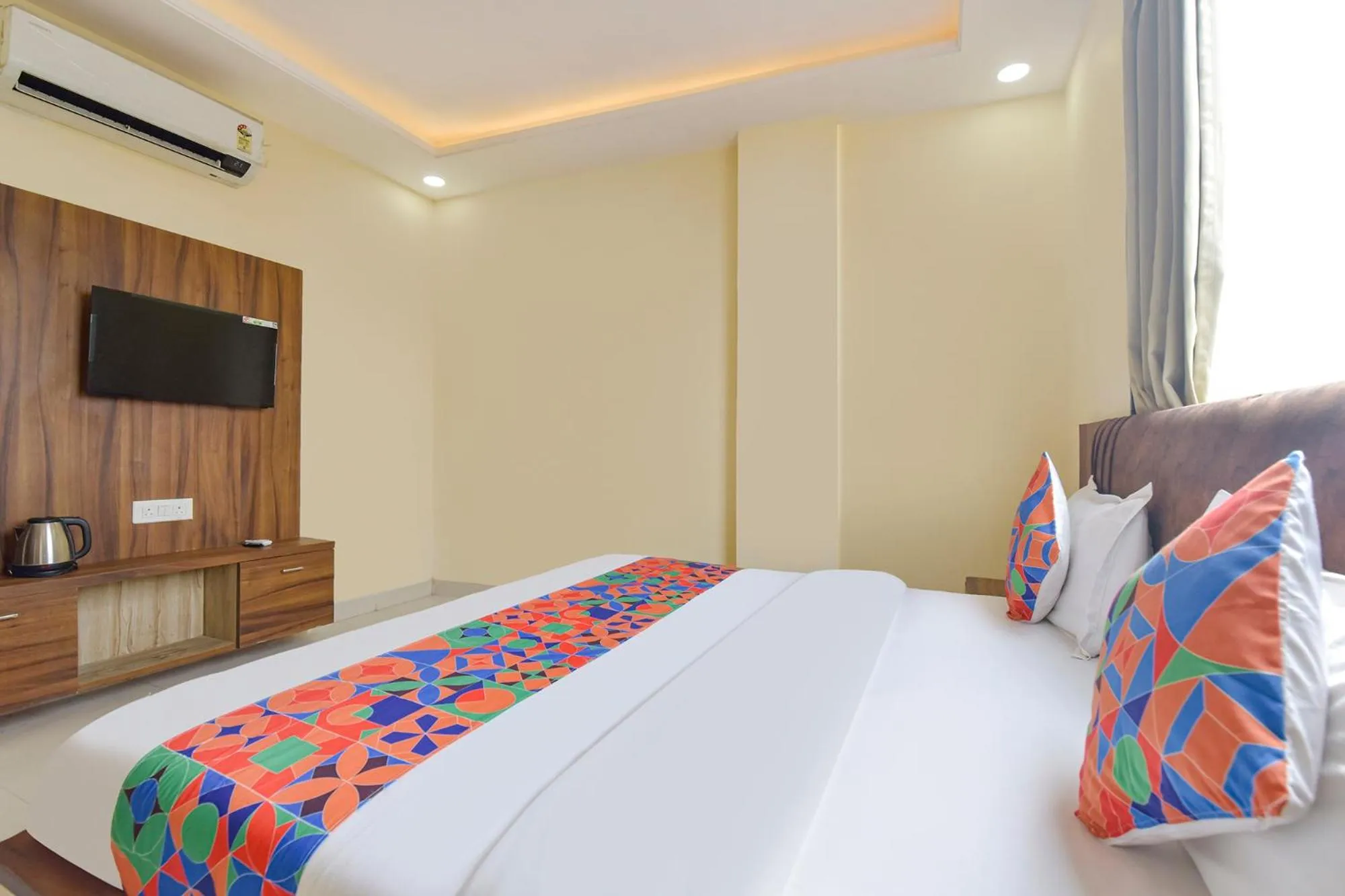 Bed in FabHotel Ballyfin Retreat