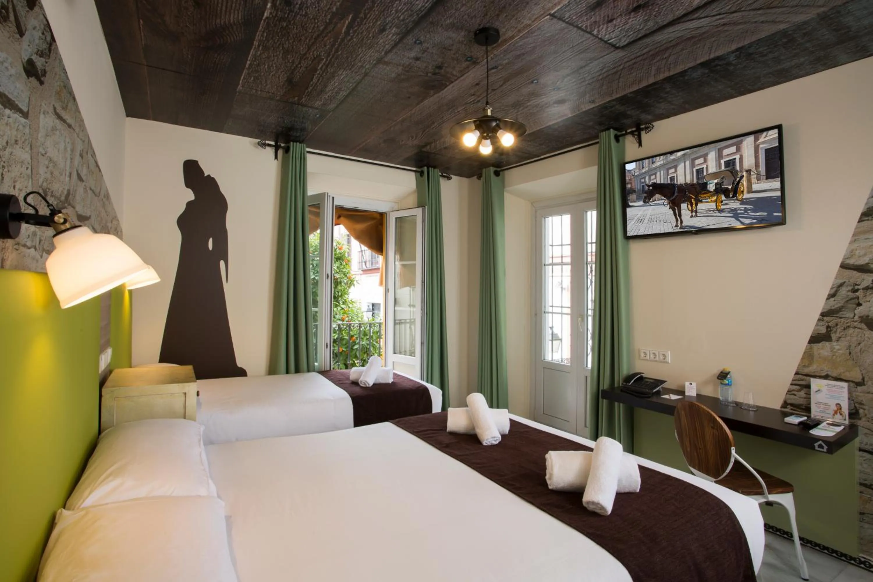 Photo of the whole room in Casual Don Juan Tenorio Sevilla