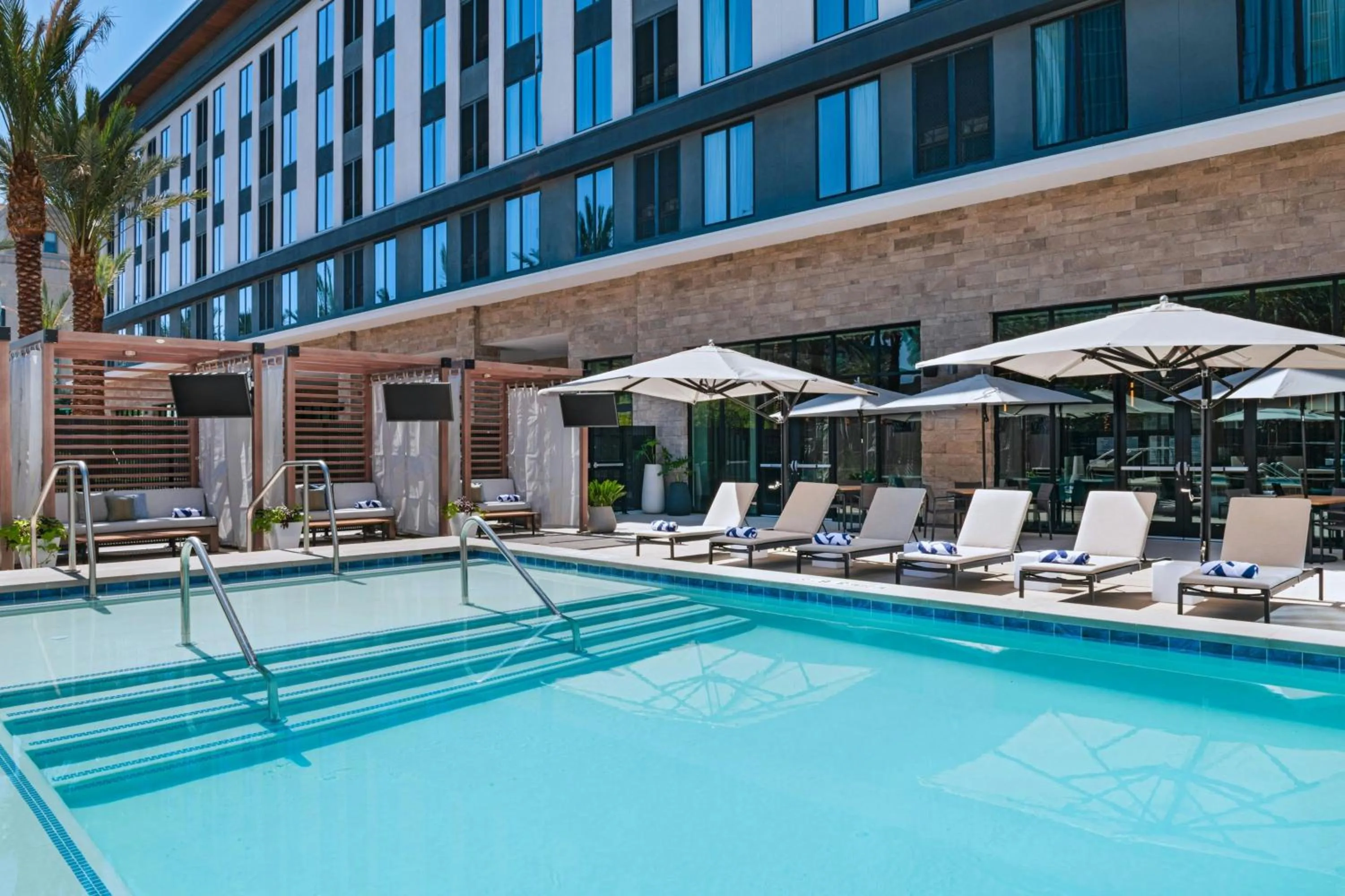 Swimming pool in Element Las Vegas Symphony Park