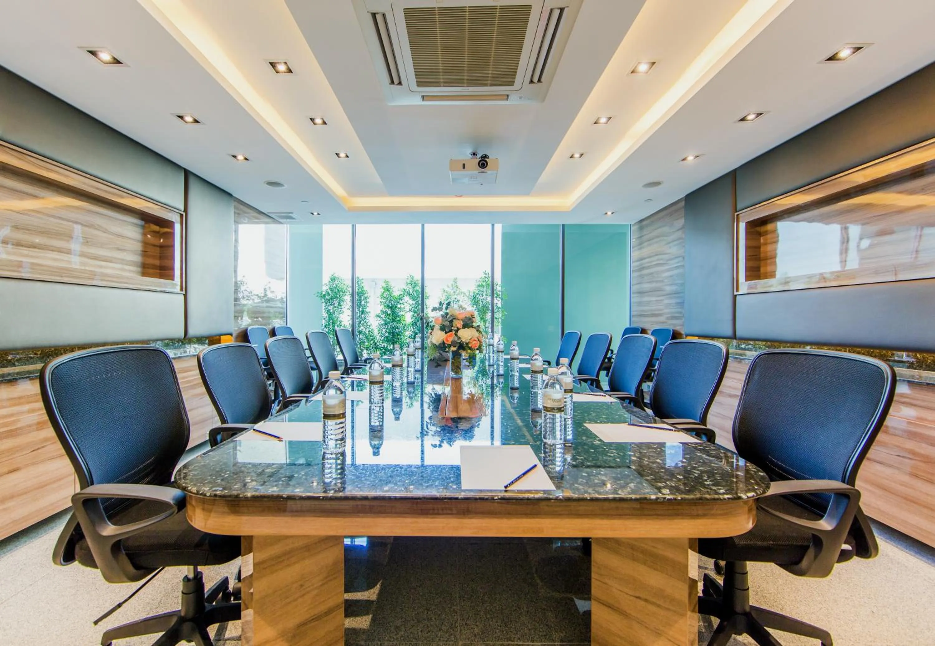 Meeting/conference room in Qiss Residence by Bliston