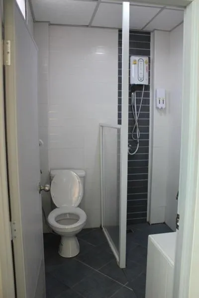 Bathroom in The Areaac