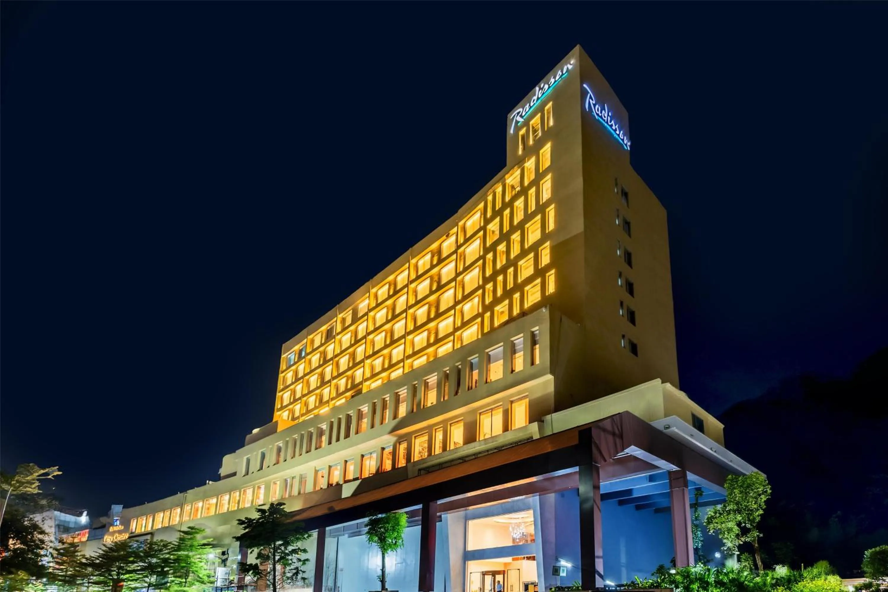 Property building in Radisson Hotel Jamshedpur
