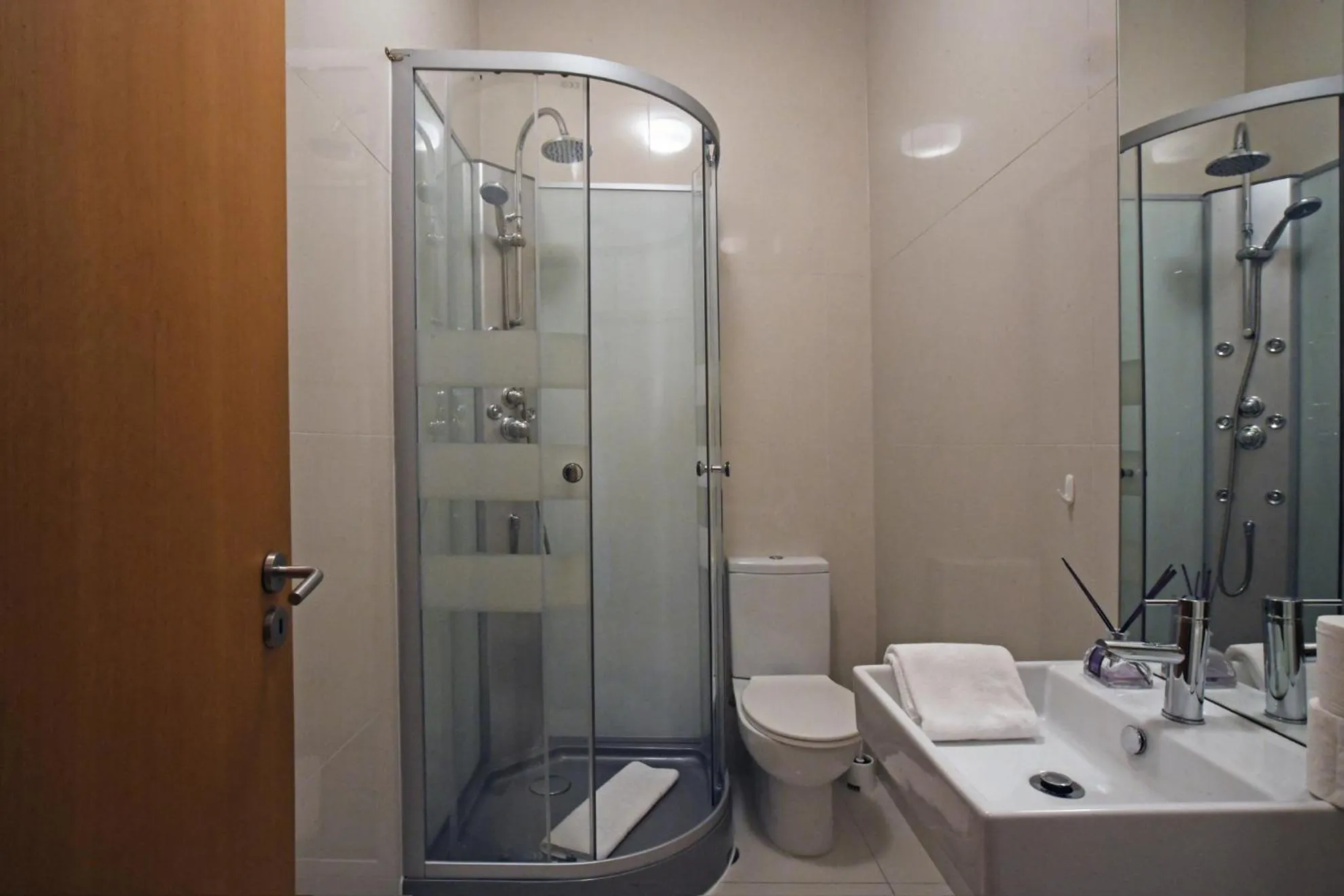 Bathroom in Spot Apartments Sao Bento