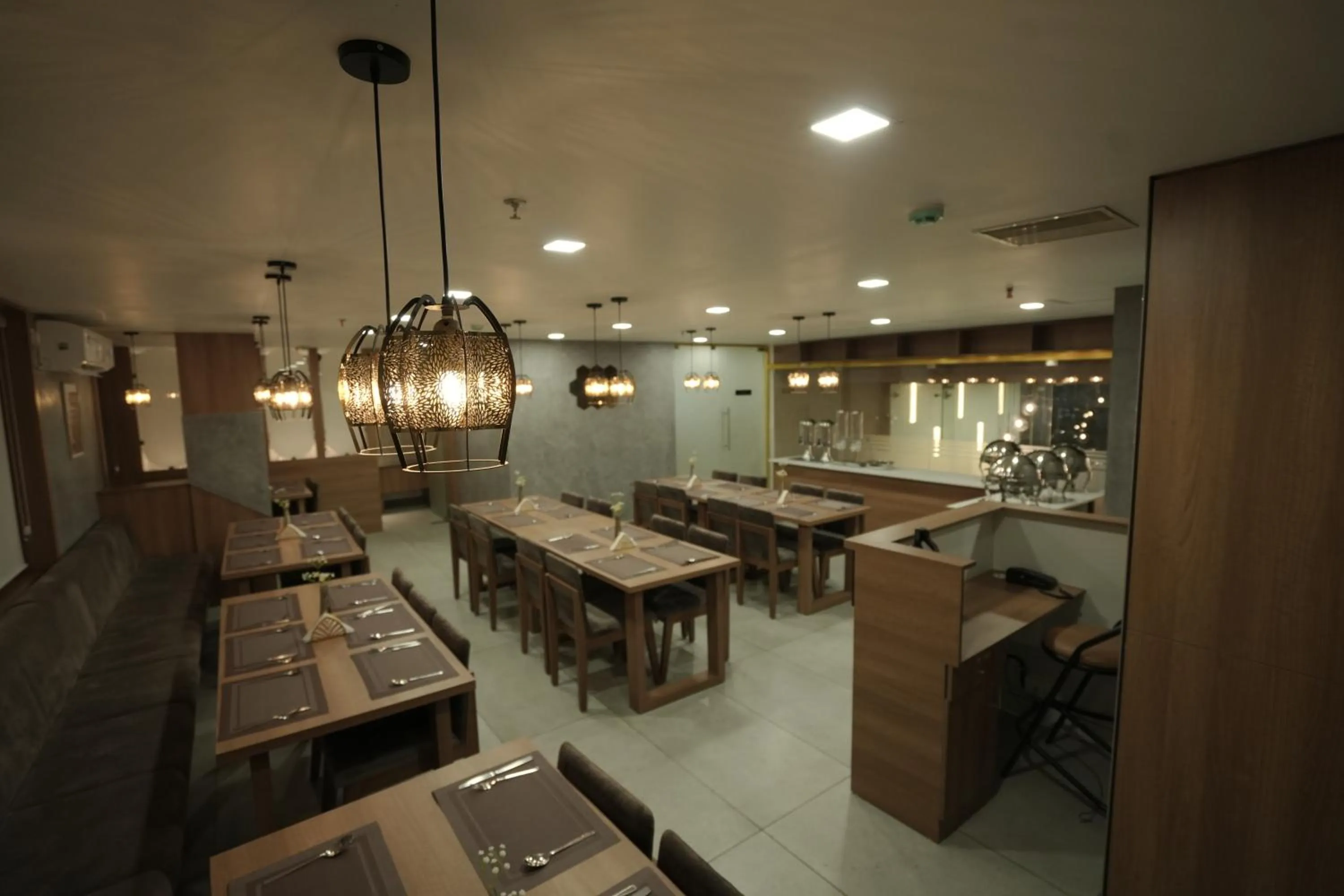 Restaurant/places to eat in Royal Casa Cochin