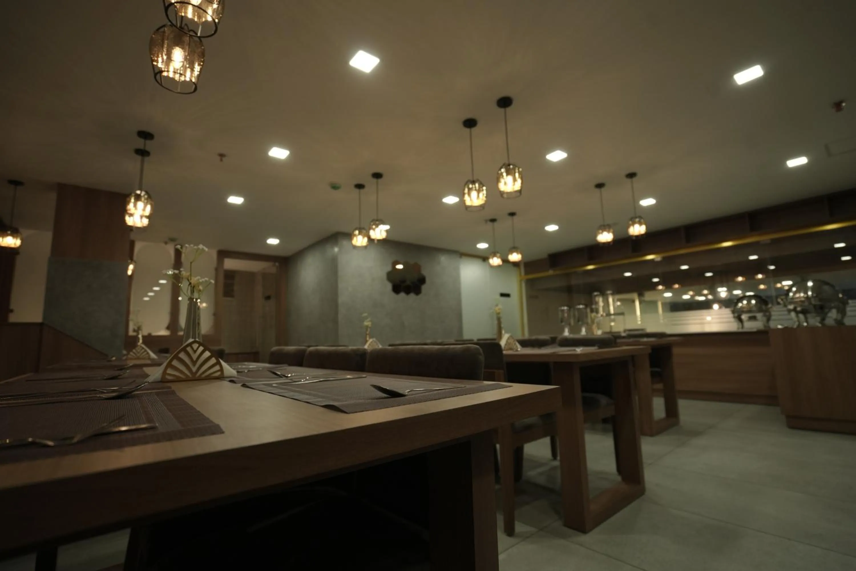 Restaurant/places to eat in Royal Casa Cochin