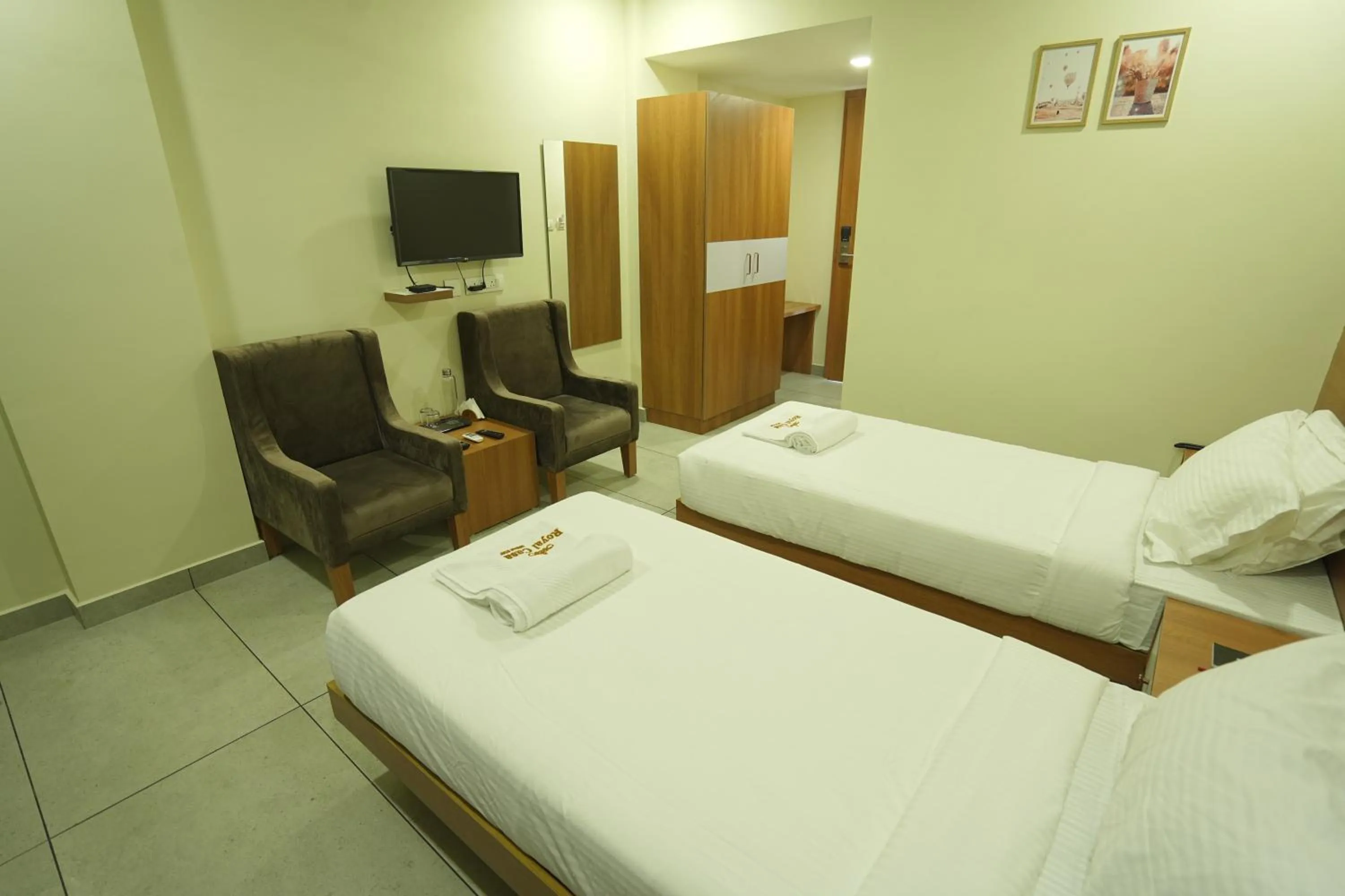 Photo of the whole room, Bed in Royal Casa Cochin