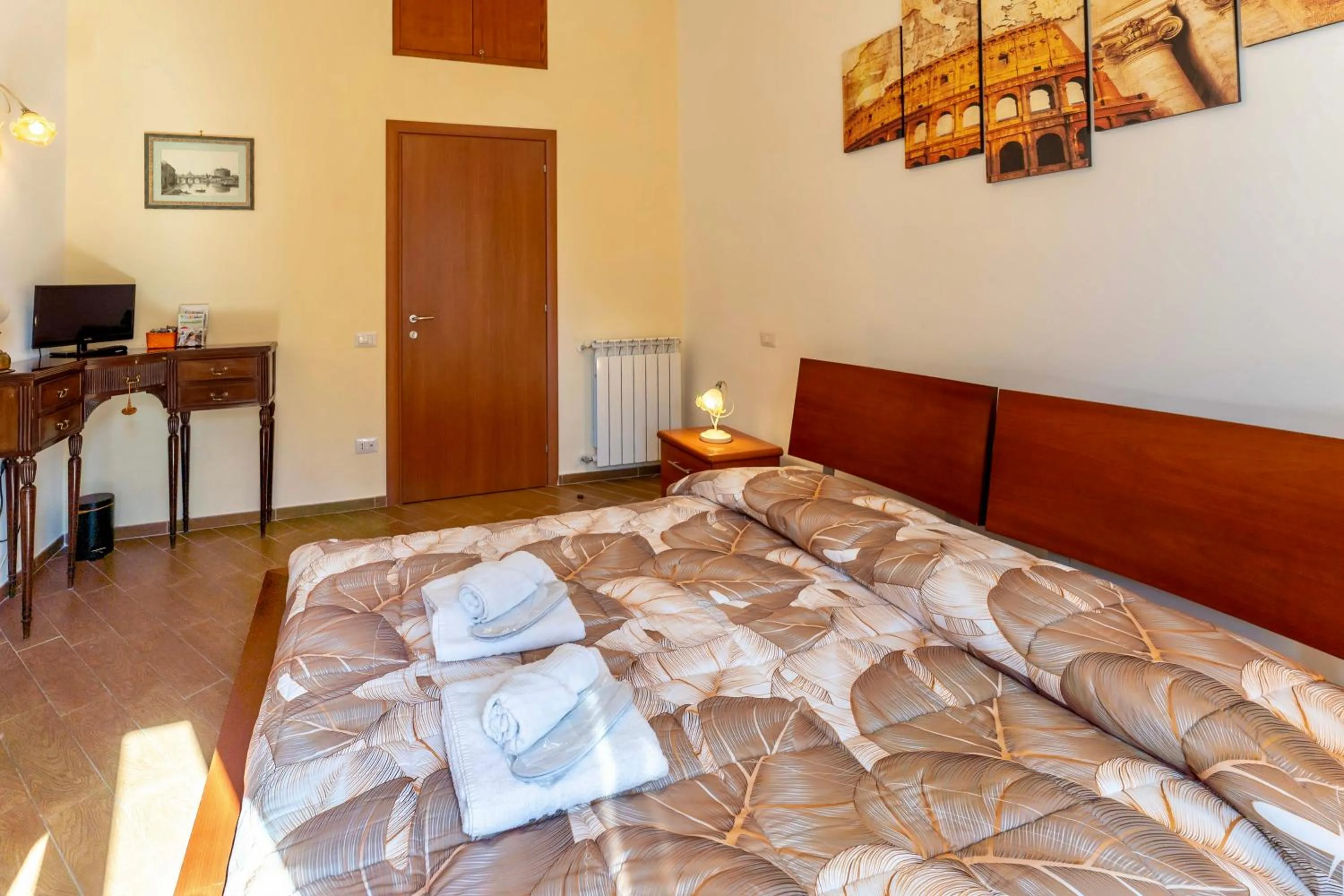 MICLAD Colosseum Guest House