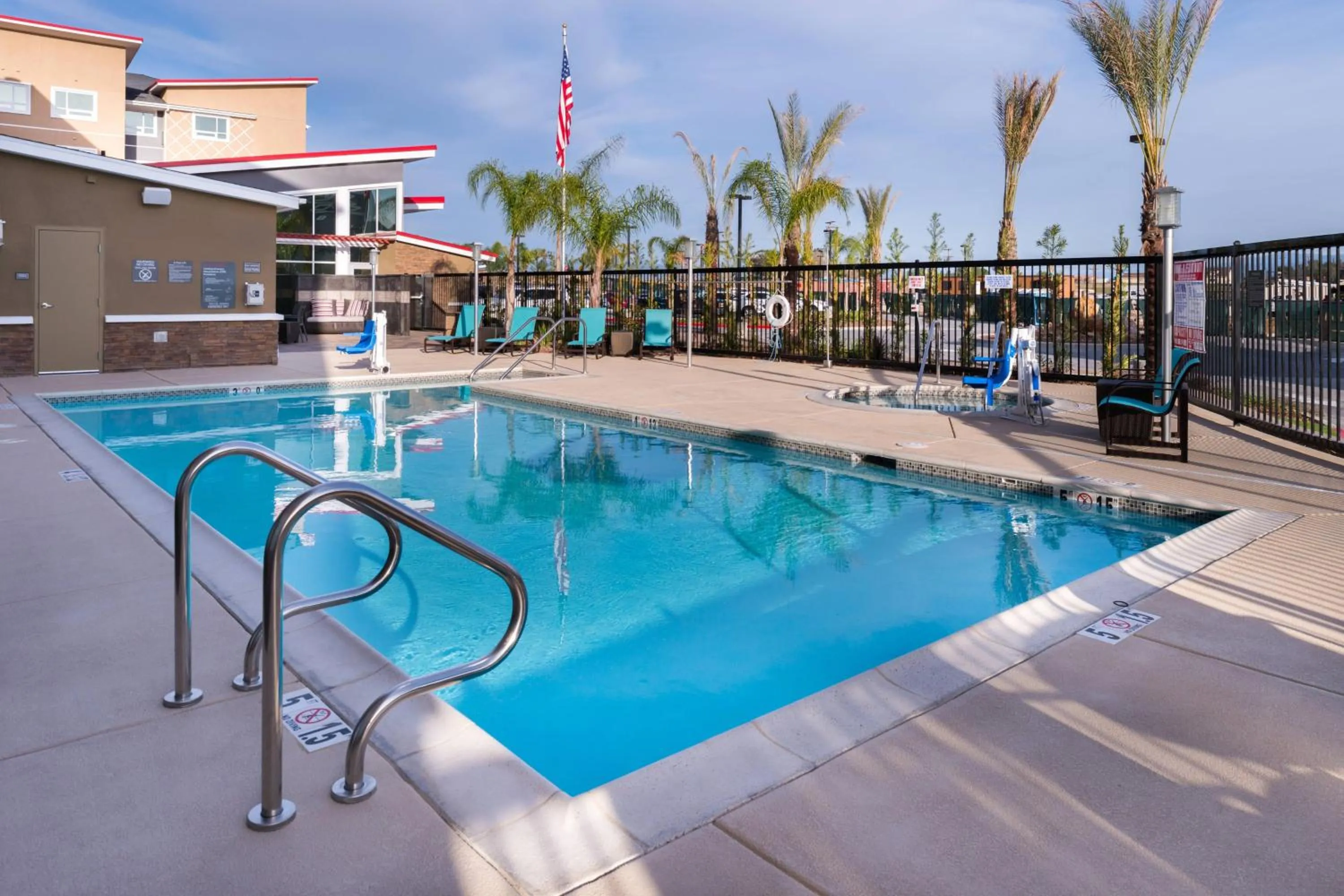 Swimming pool in Residence Inn by Marriott Temecula Murrieta