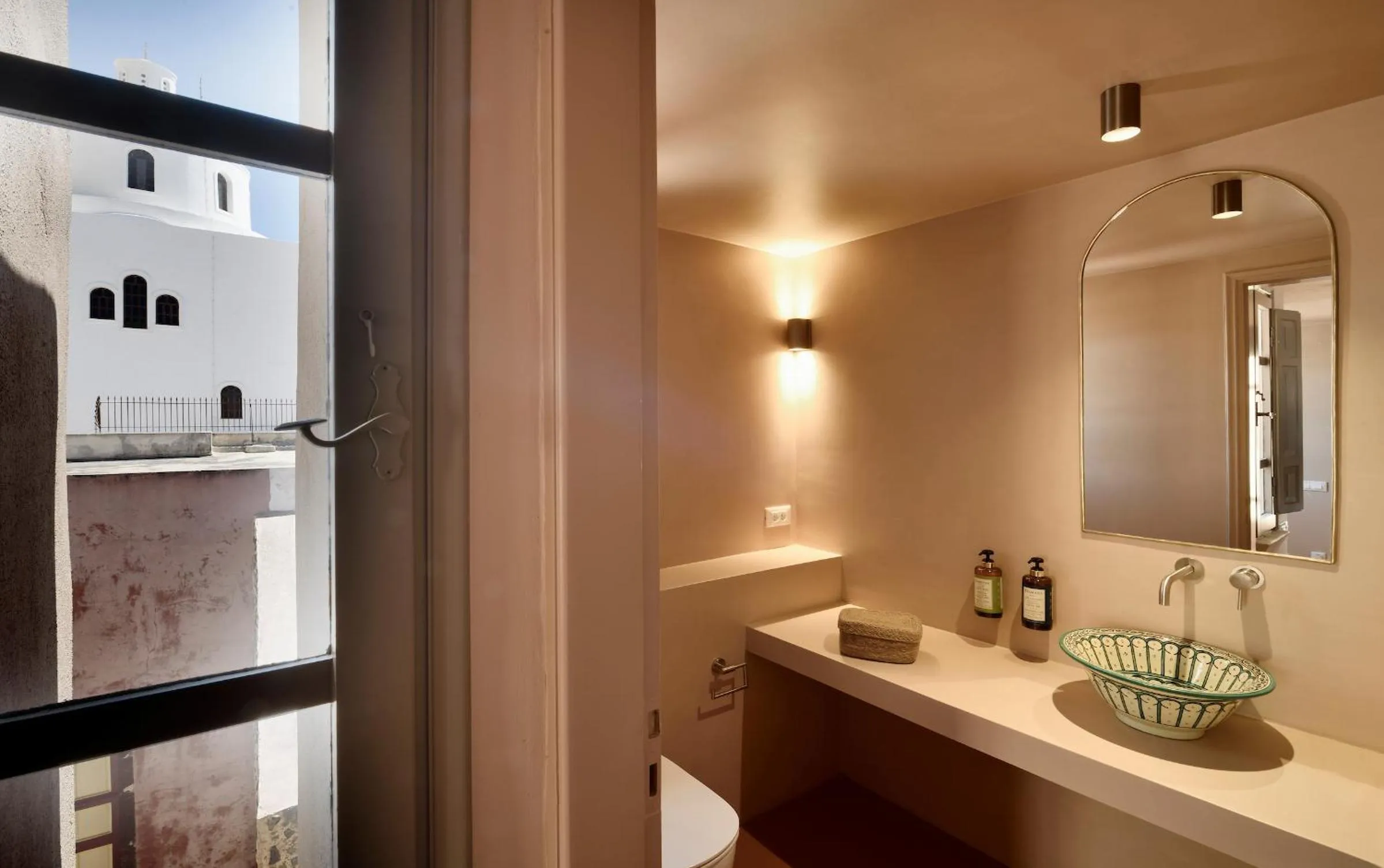 Terra Verde Oia by K&K