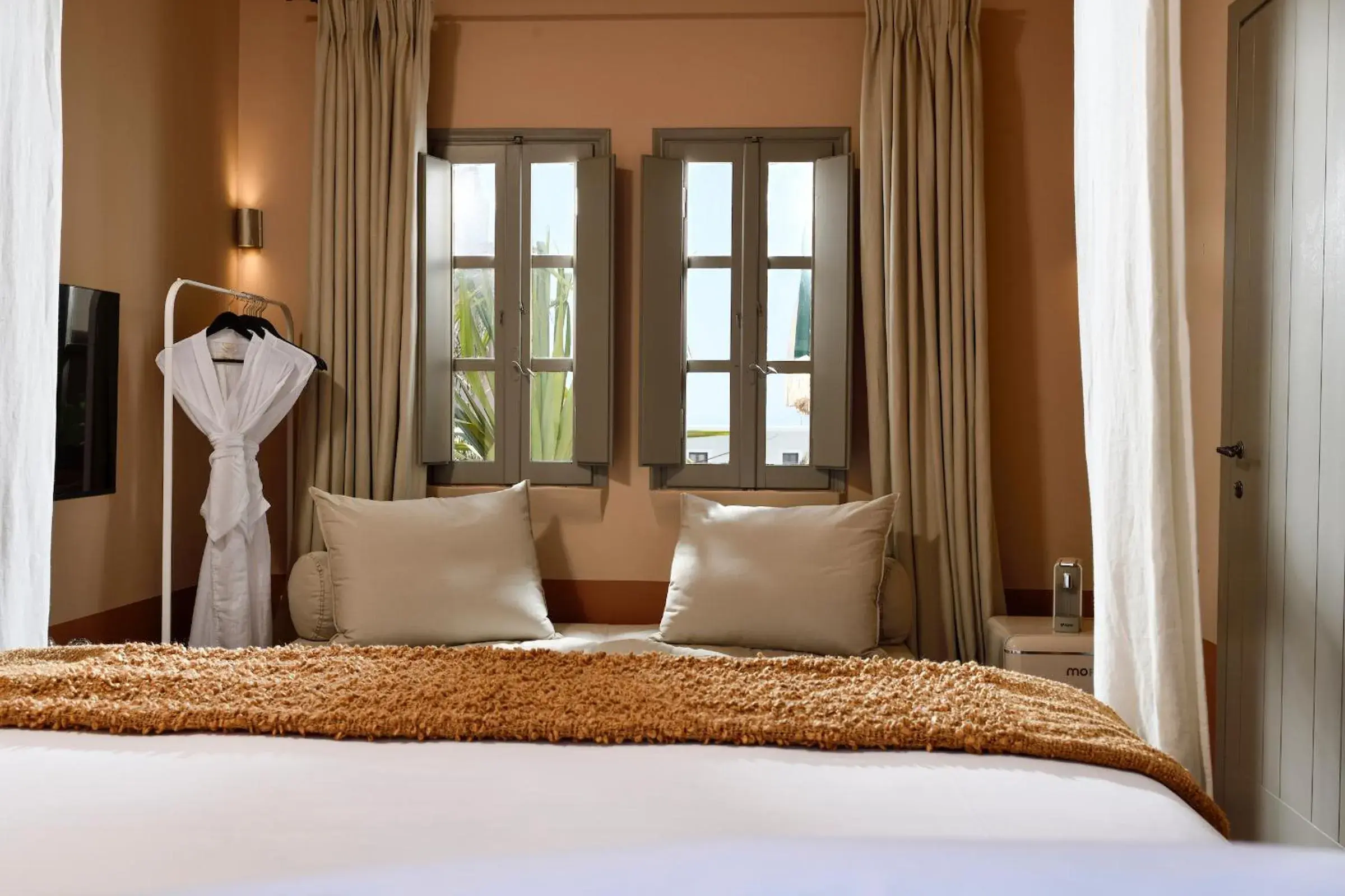 Ember Deluxe Room in Terra Verde Oia by K&K Ember Deluxe Room in Terra Verde Oia by K&K