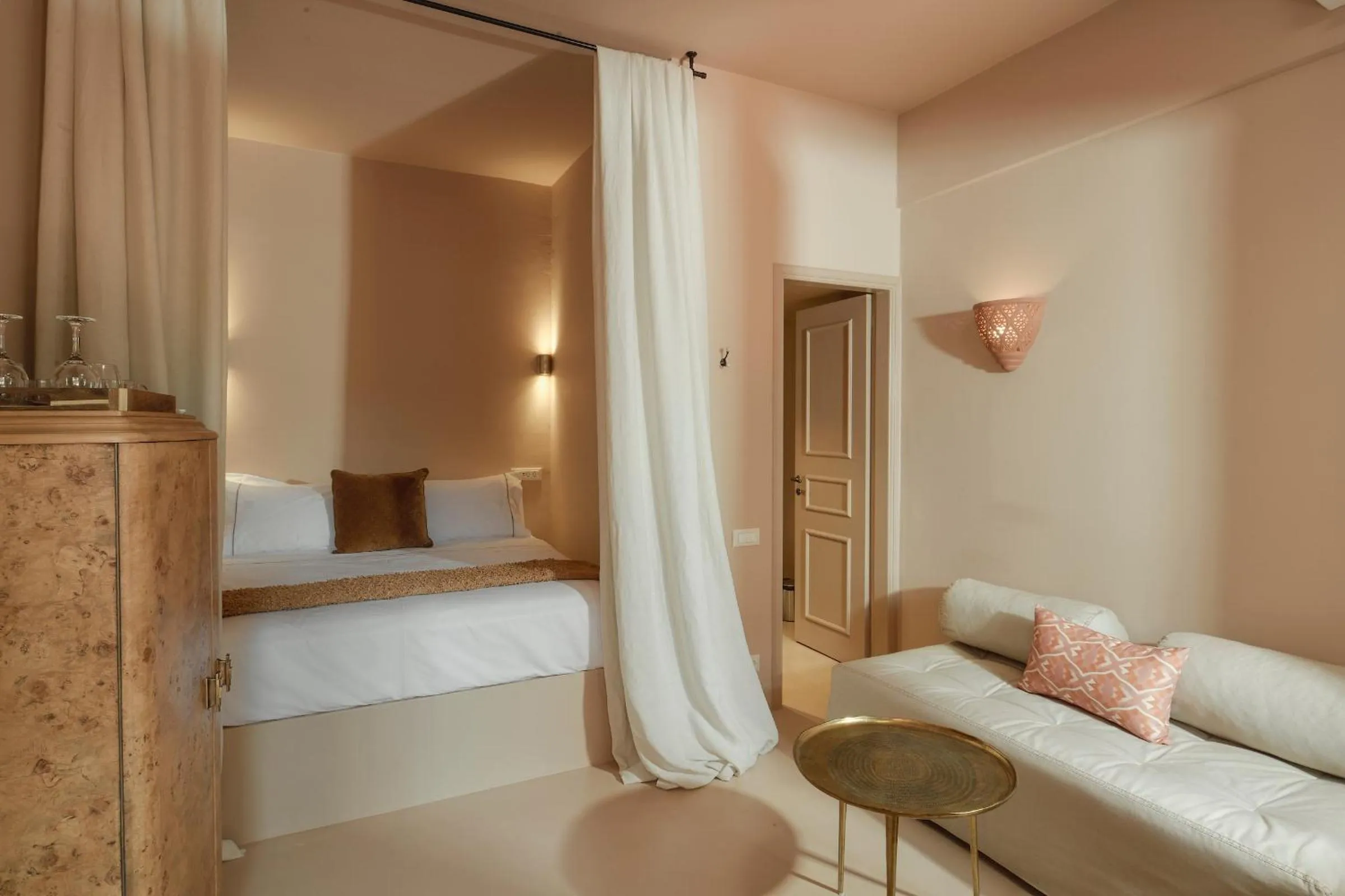 Bed in Terra Verde Oia by K&K