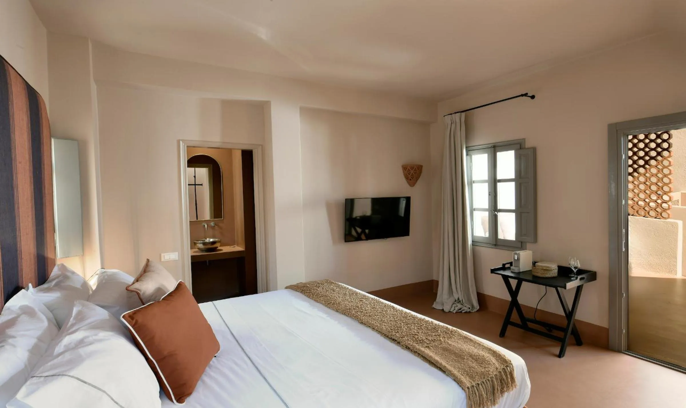 Bedroom, Bed in Terra Verde Oia by K&K