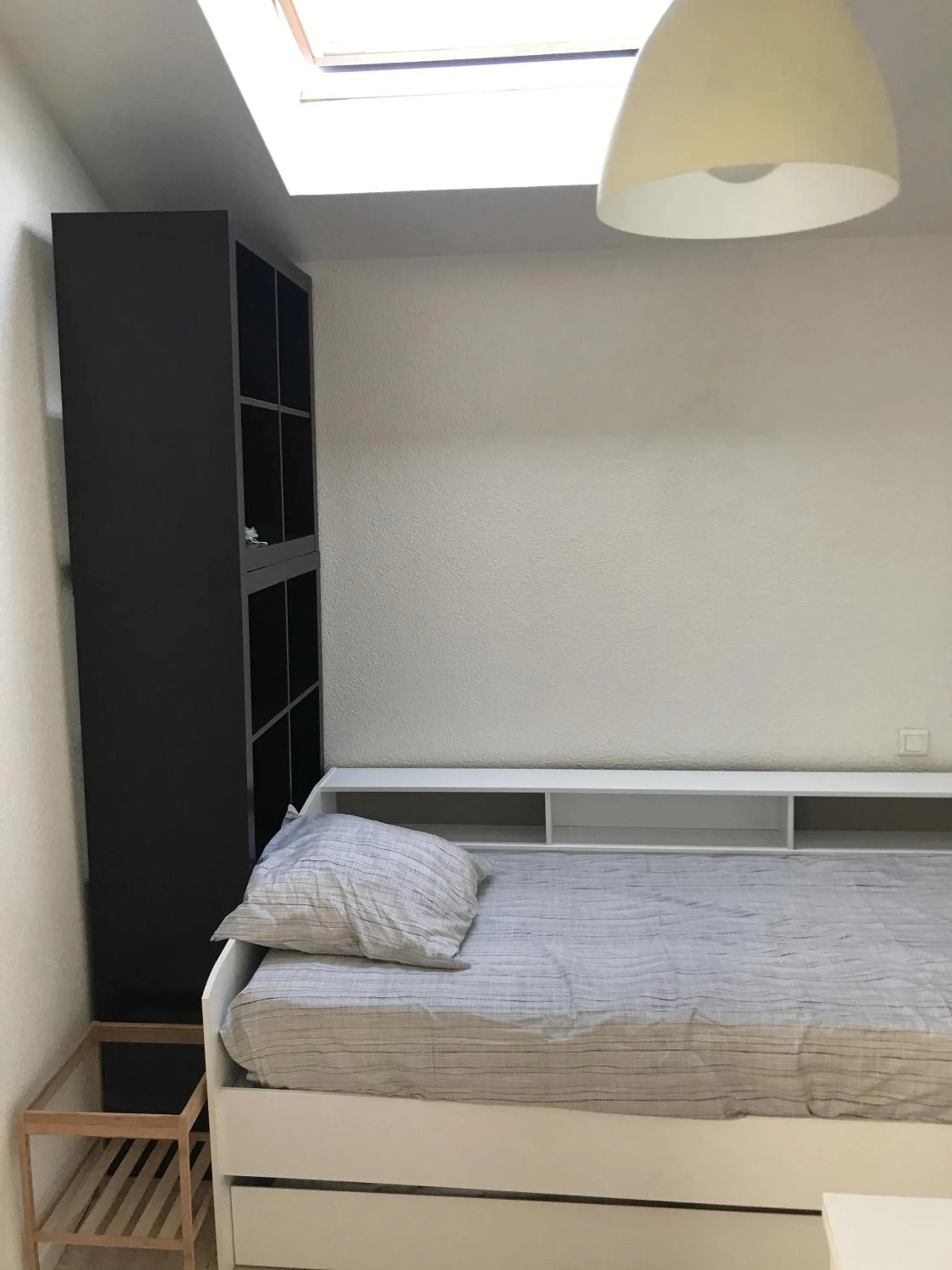 Bedroom, Bed in Apartment Villeurbanne