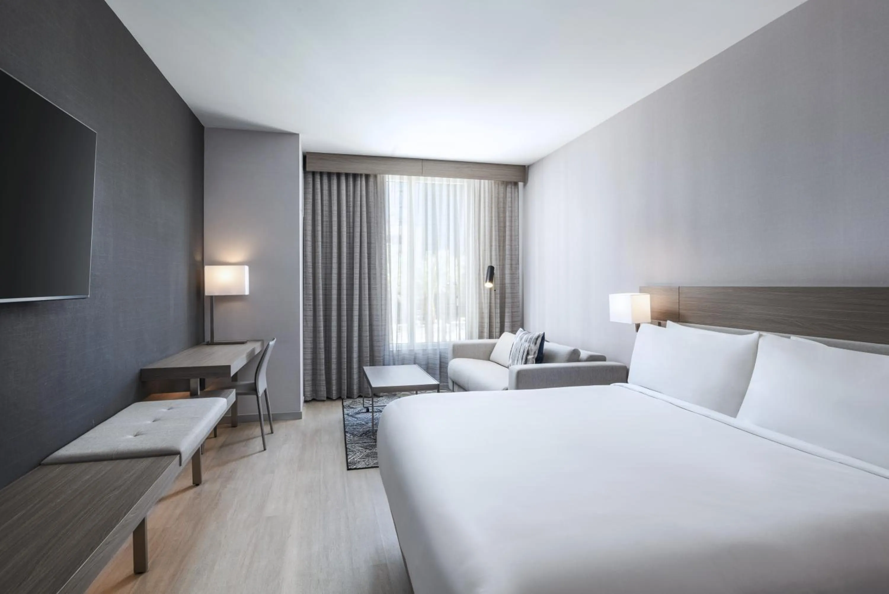 Bedroom, Bed in AC Hotel by Marriott Las Vegas Symphony Park