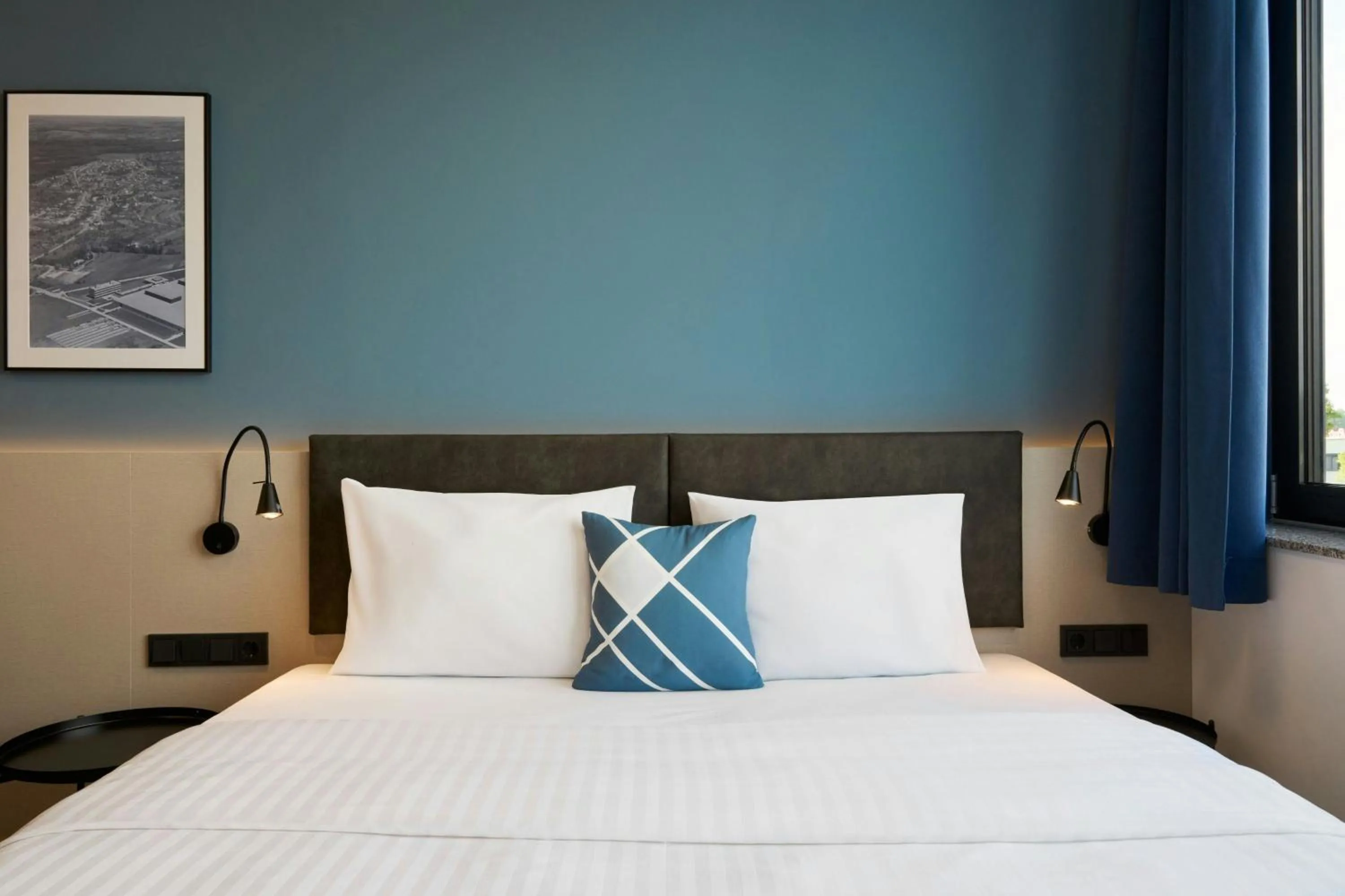 Photo of the whole room, Bed in Four Points Flex by Sheraton Östringen