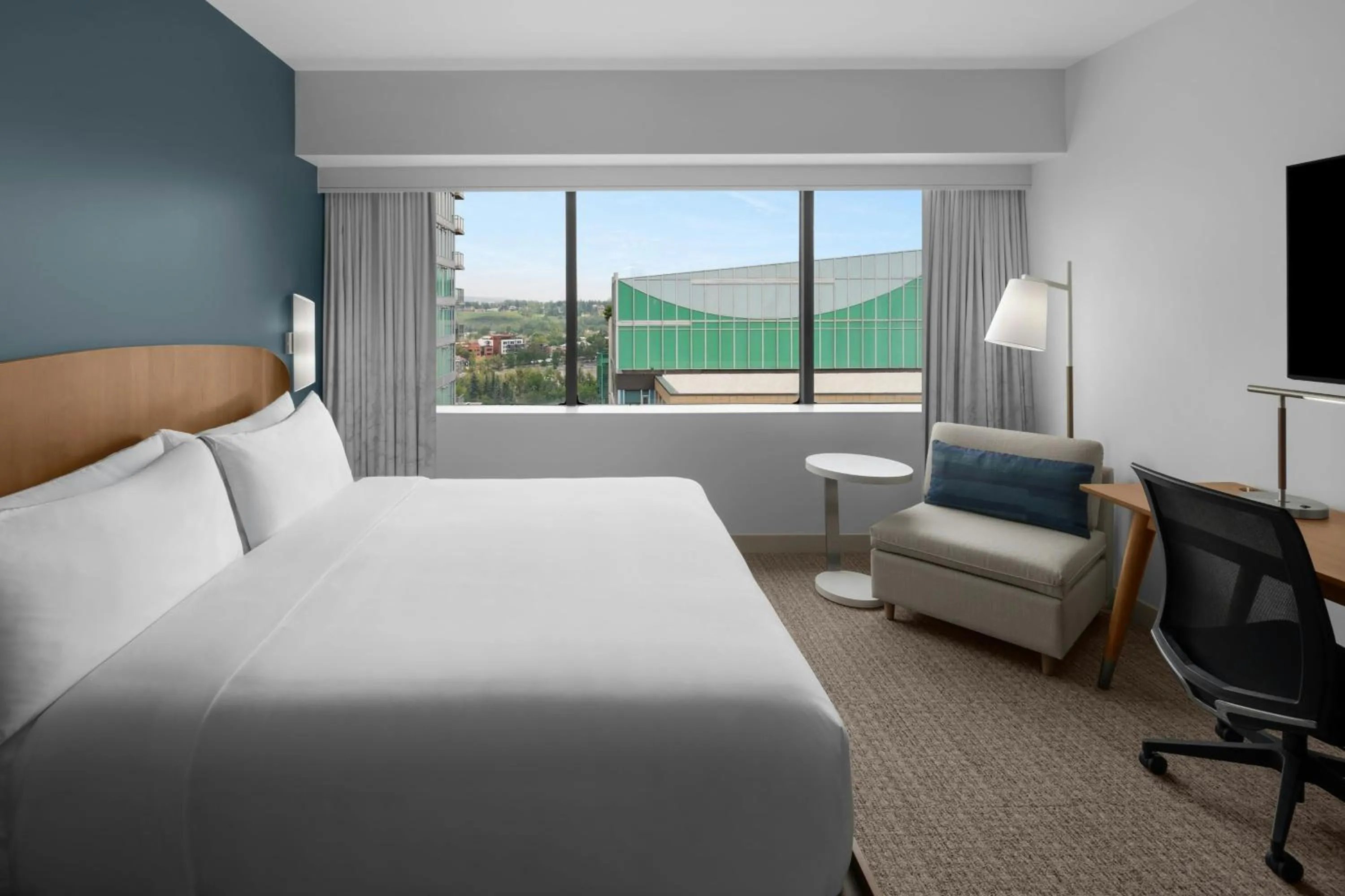 Photo of the whole room, Bed in Element Calgary Downtown