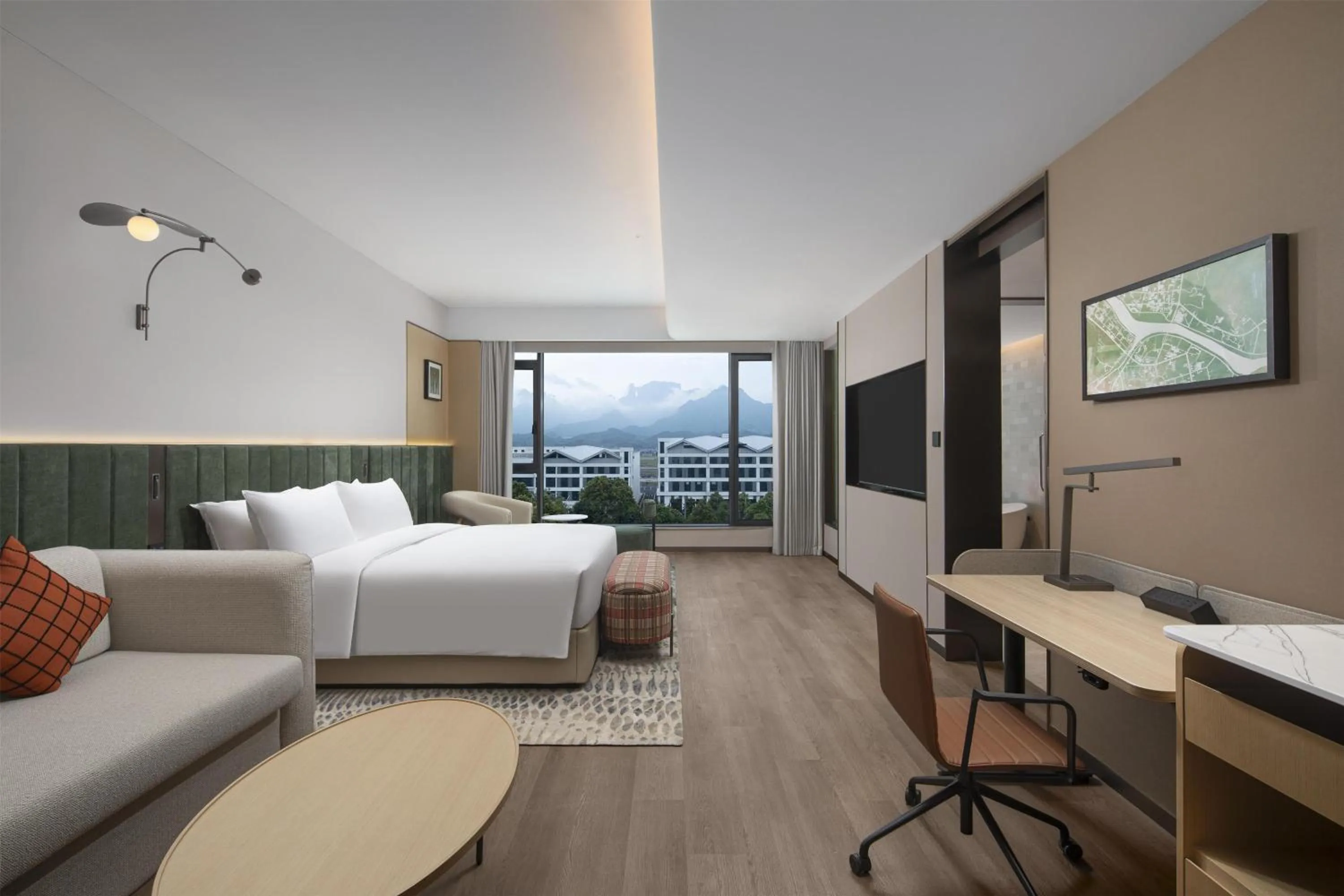 Bedroom, Bed in Hilton Garden Inn Zhangjiajie Tianmen Mountain