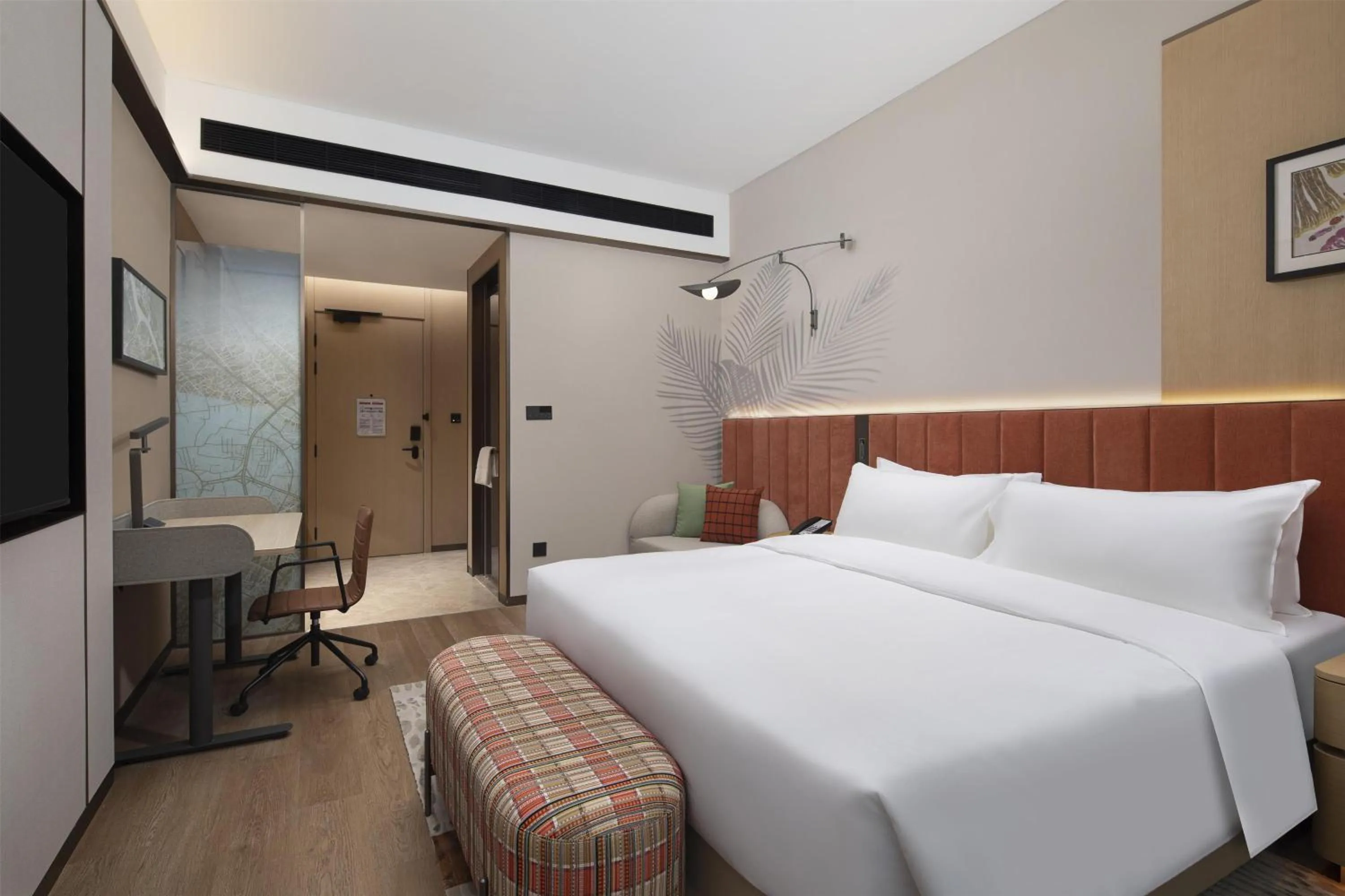 Bed in Hilton Garden Inn Zhangjiajie Tianmen Mountain