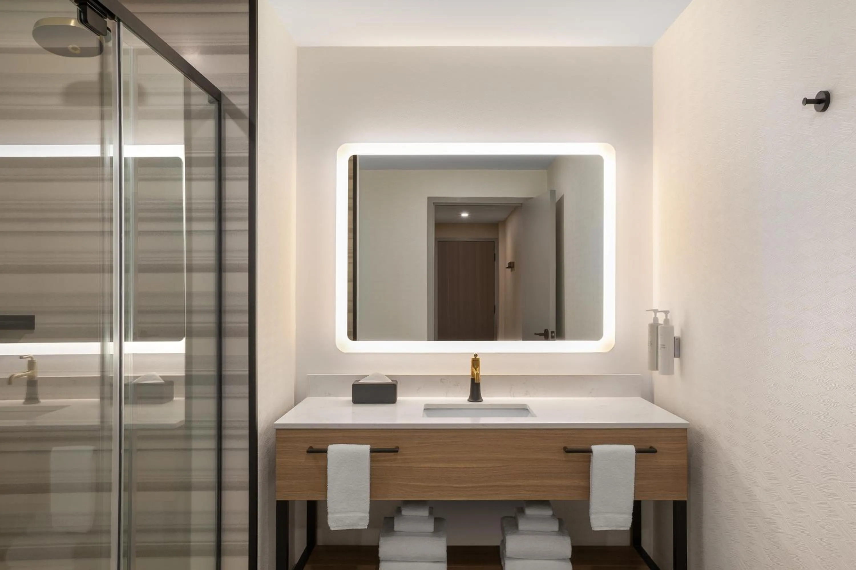 Bathroom in Hampton Inn By Hilton Calgary Downtown