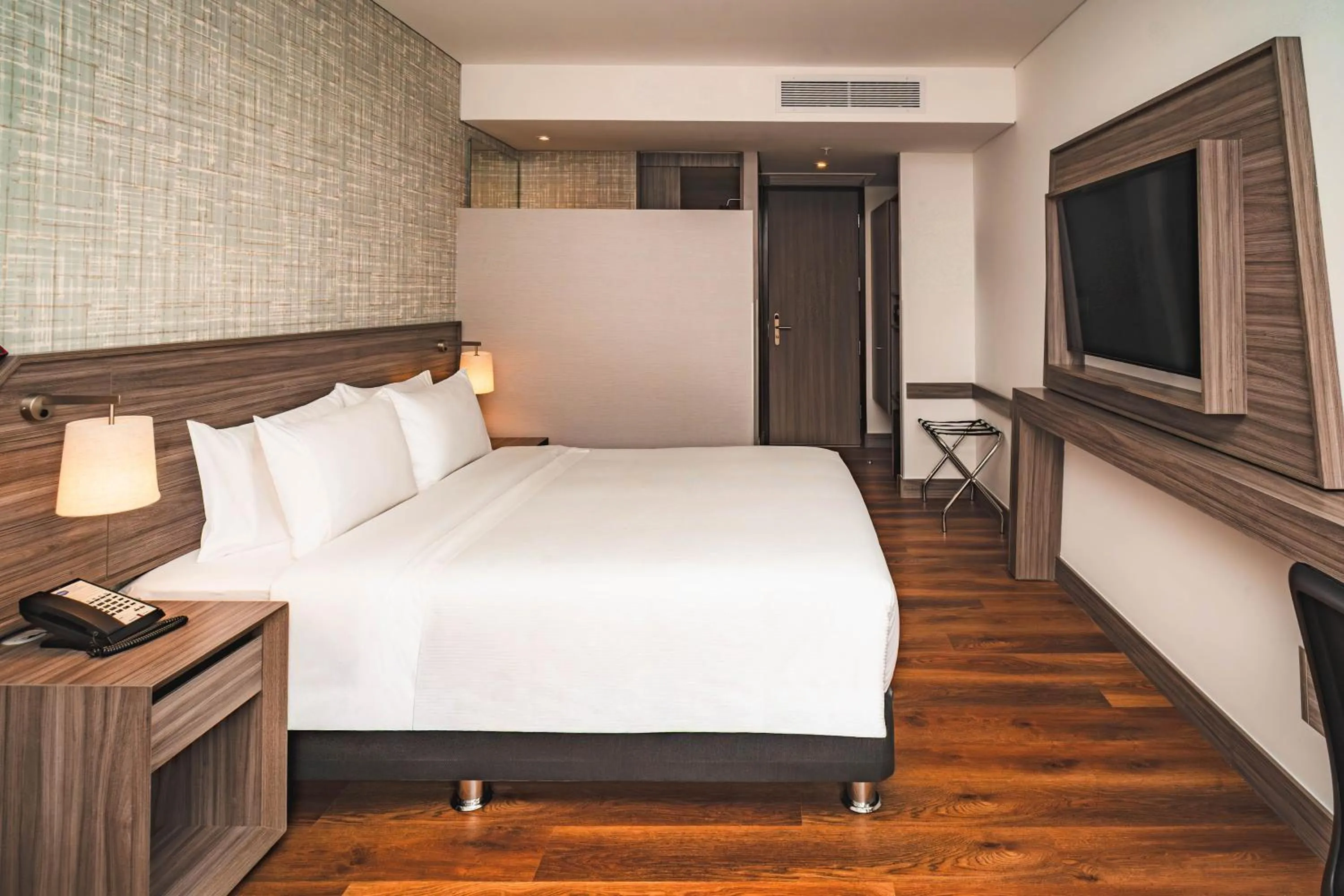 Bed in Hampton By Hilton Cusco