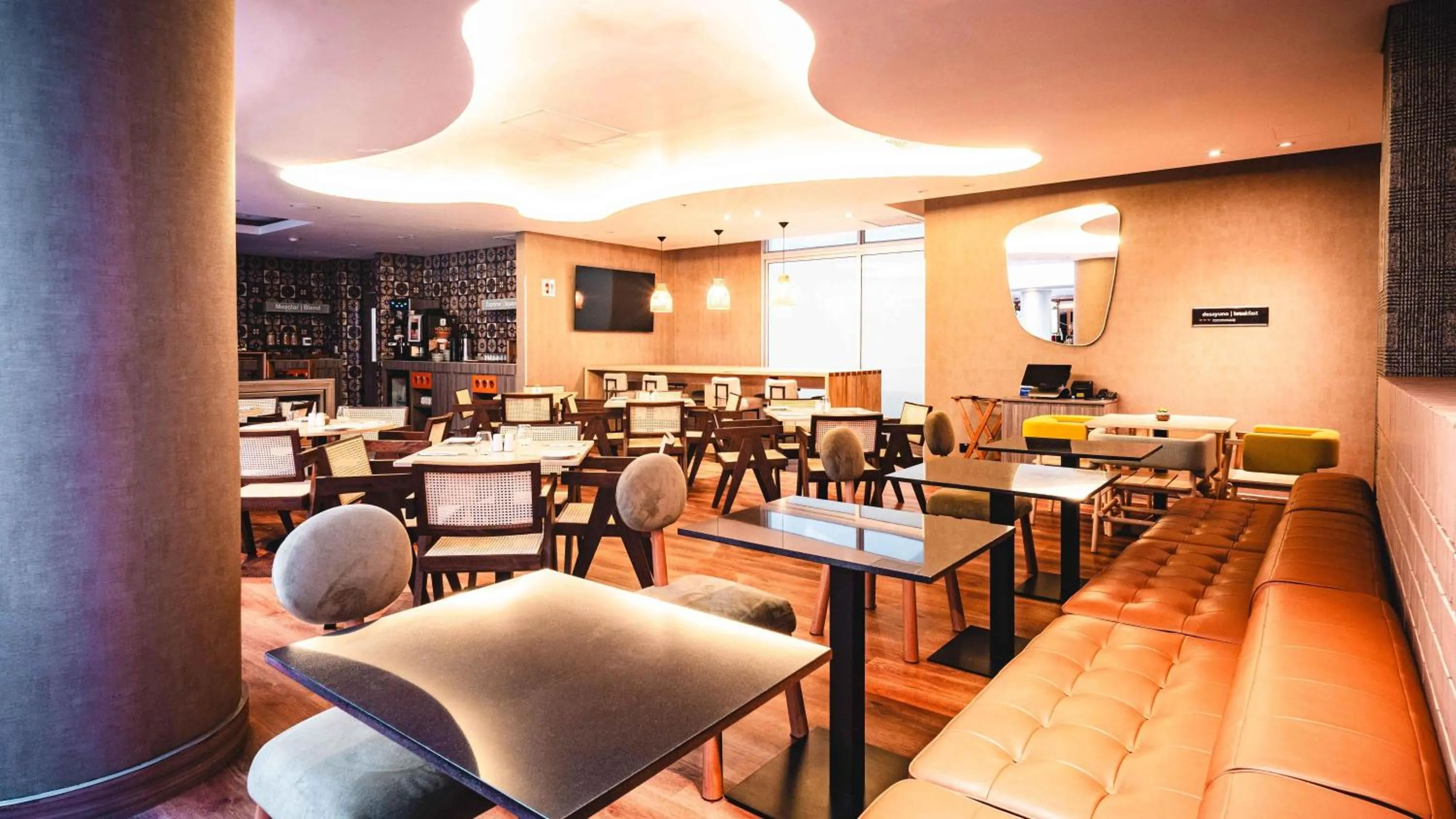 Restaurant/places to eat in Hampton By Hilton Cusco