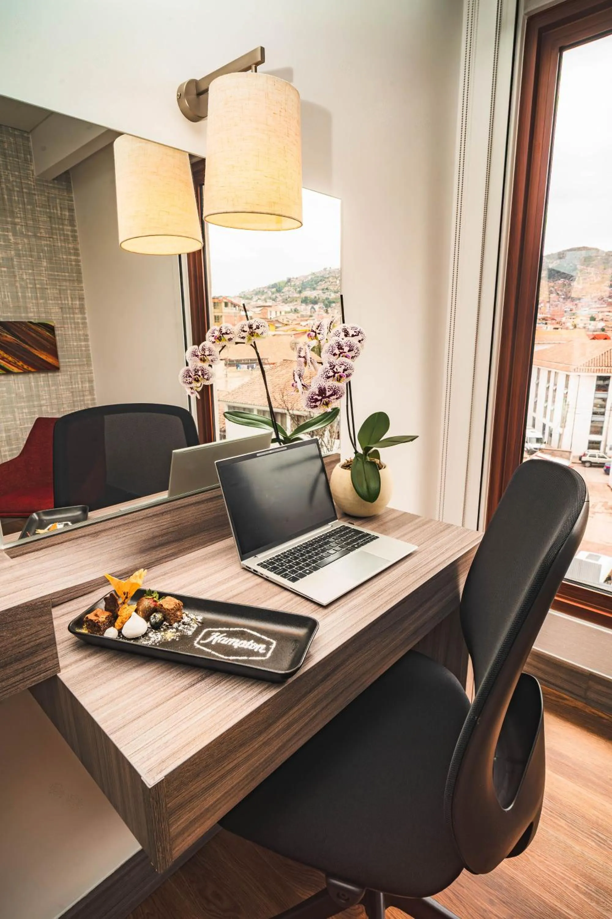 Seating area in Hampton By Hilton Cusco