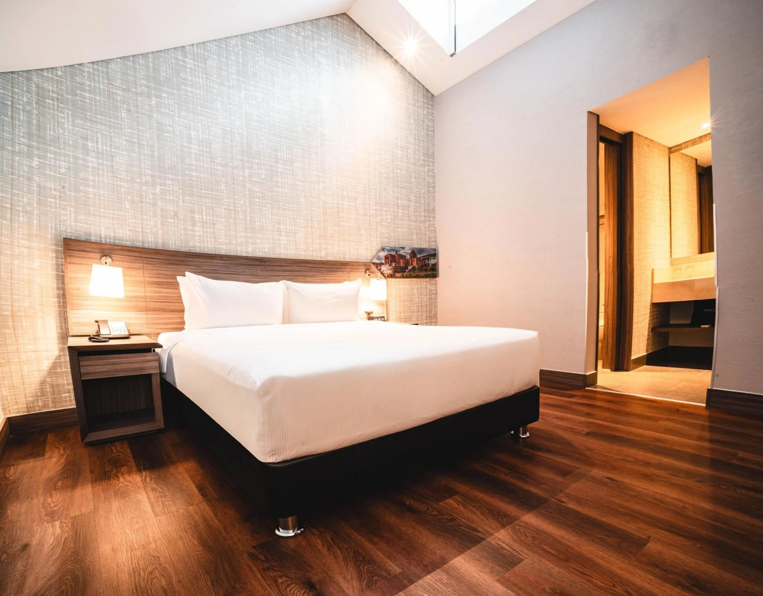 Bed in Hampton By Hilton Cusco