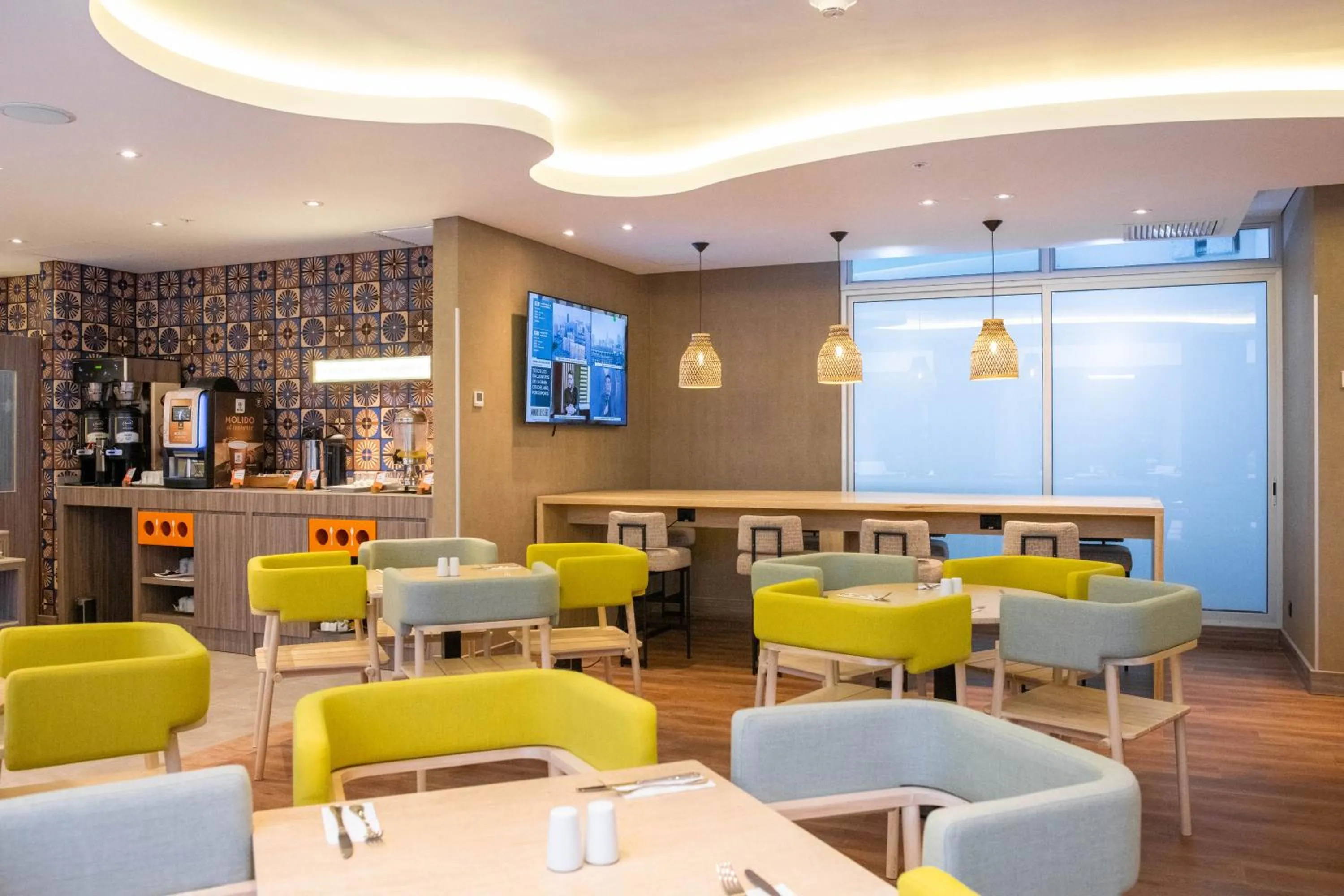 Restaurant/places to eat in Hampton By Hilton Cusco