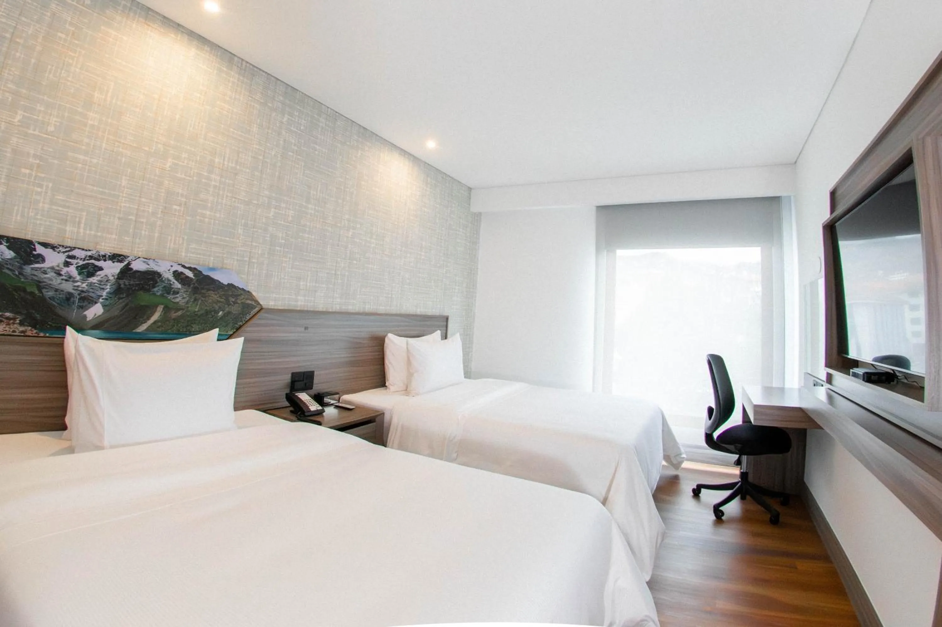 Bed in Hampton By Hilton Cusco