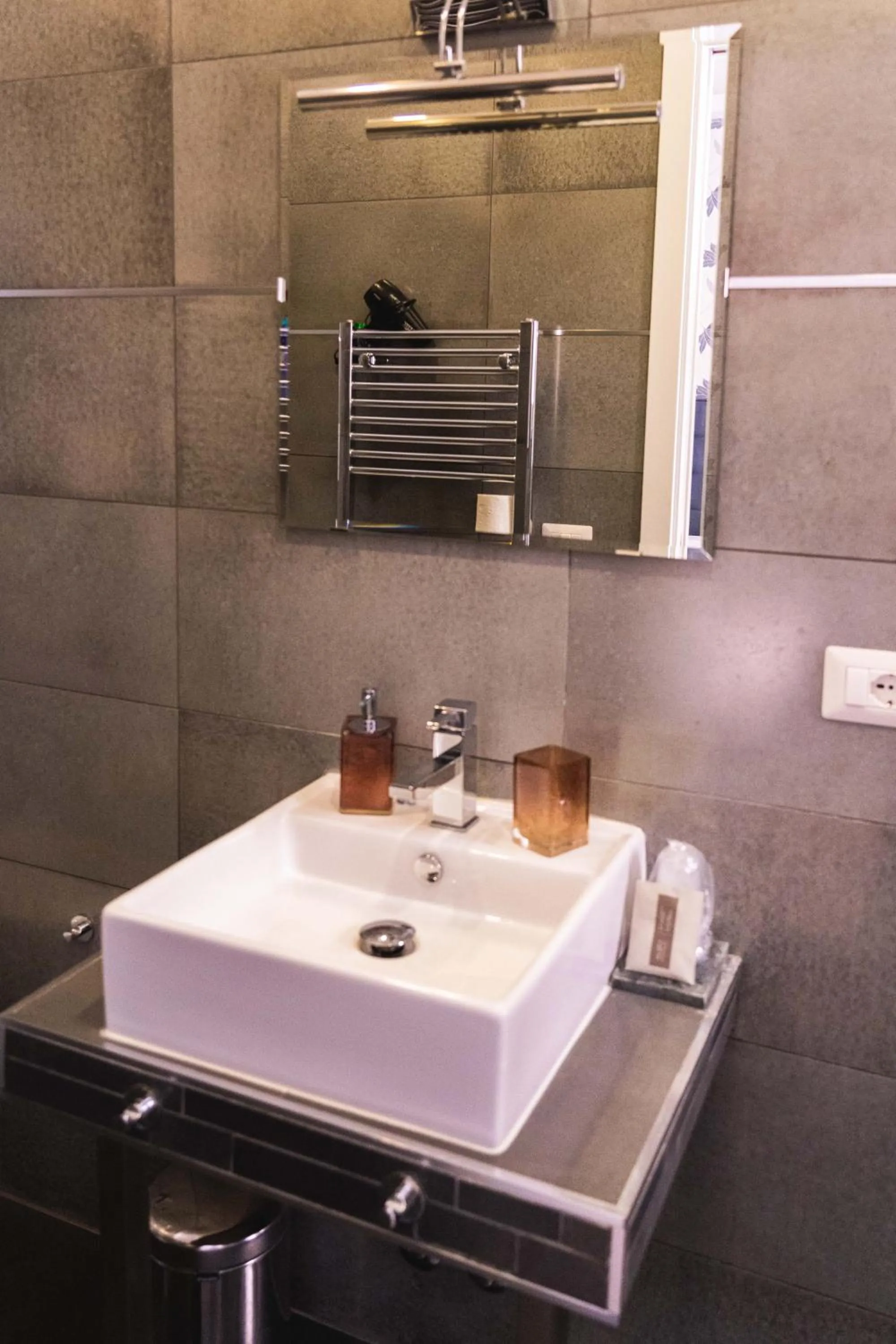 Bathroom in RomAntic Dreams Guest House