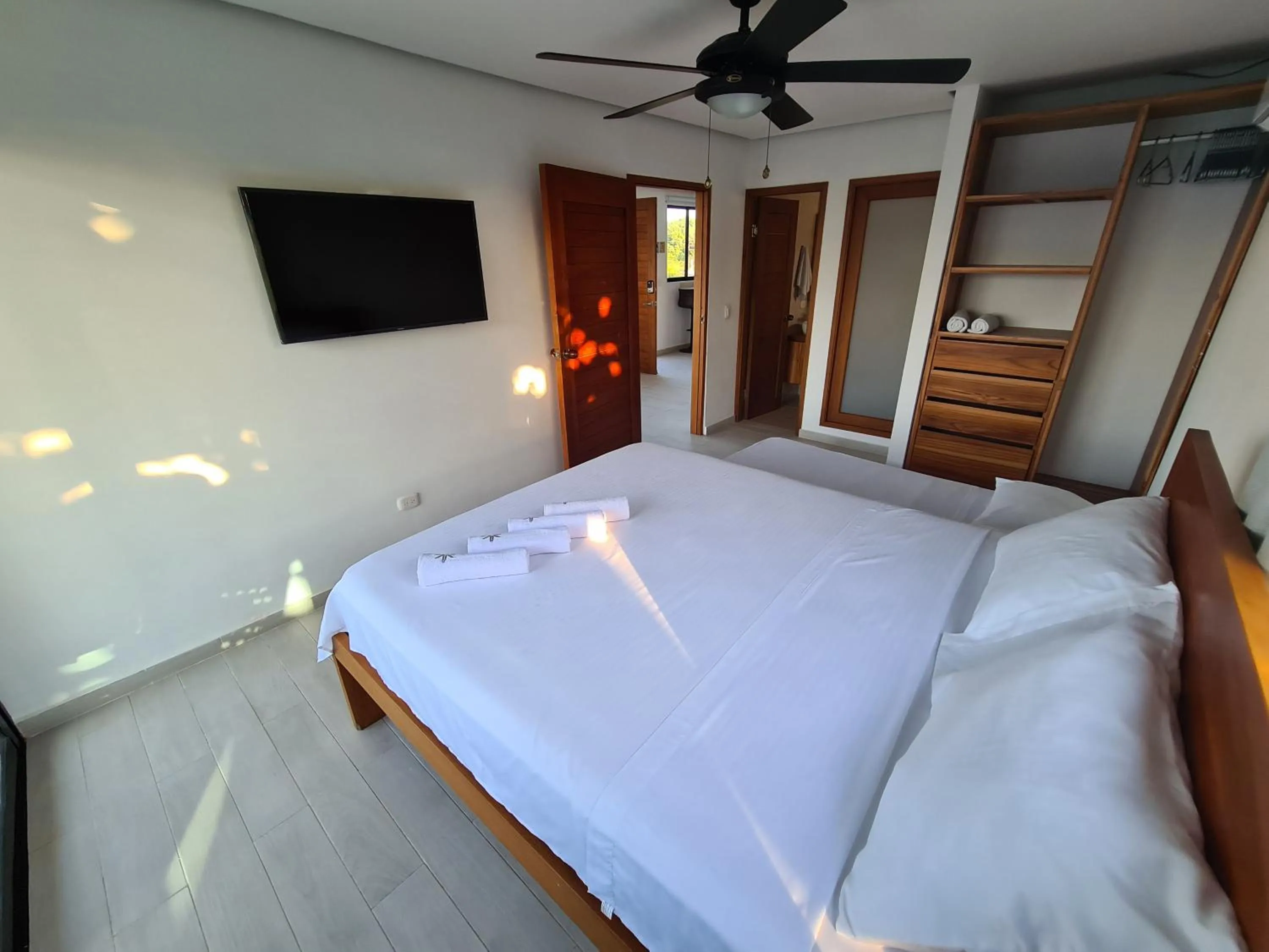 Bed in Camino Palmero Coveñas