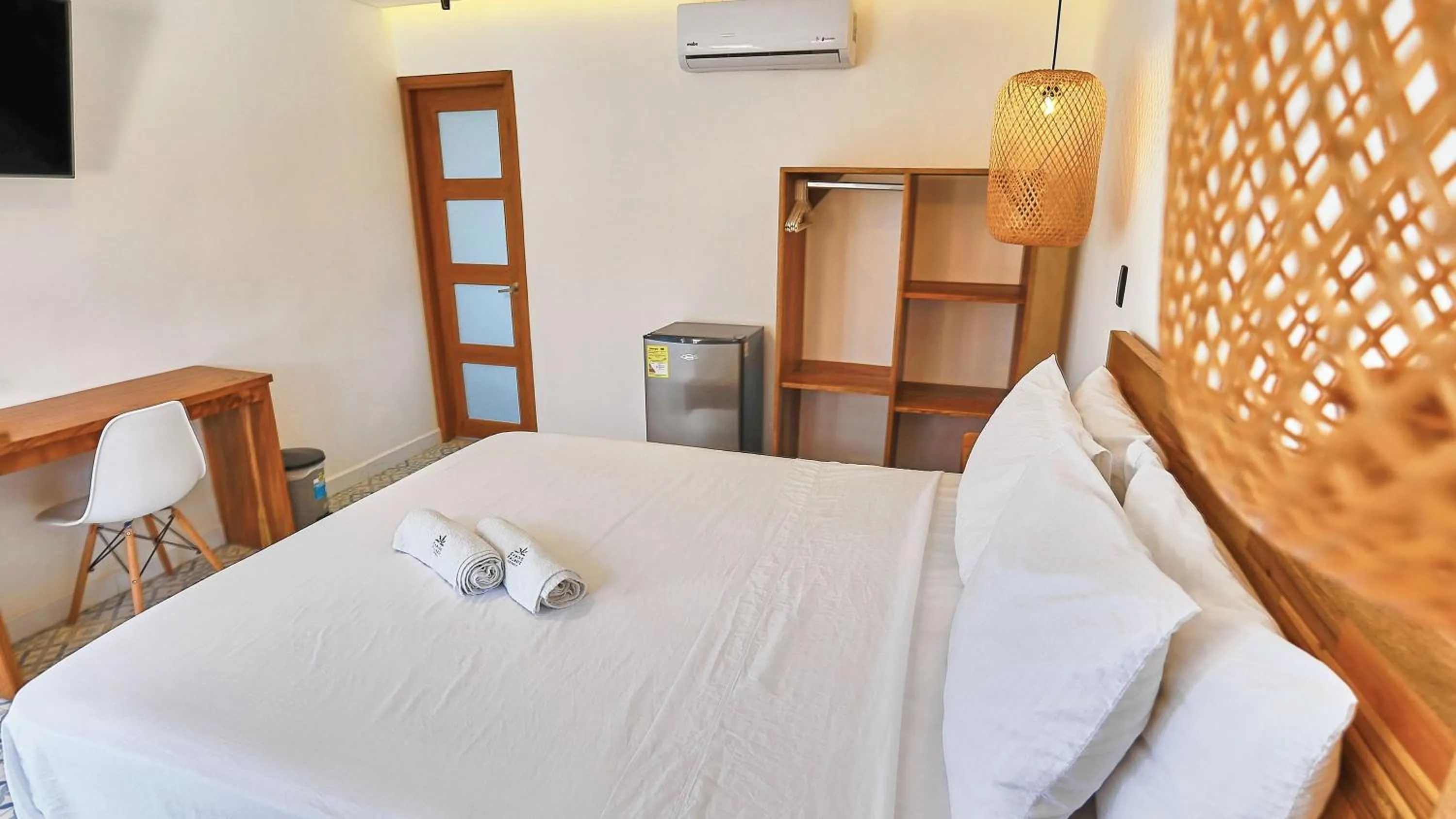 Photo of the whole room, Bed in Camino Palmero Coveñas